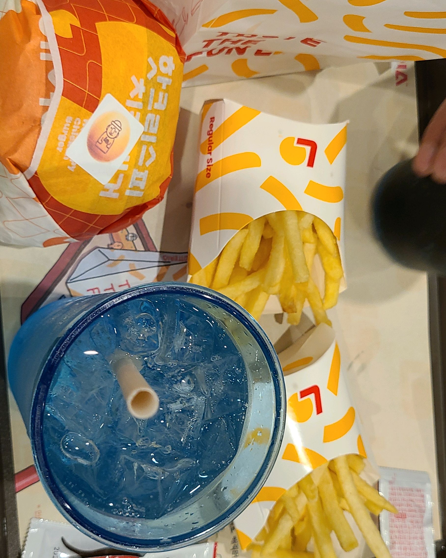 여행은 버거~~ - 제주 맛집 롯데리아 제주공항국내선탑승점