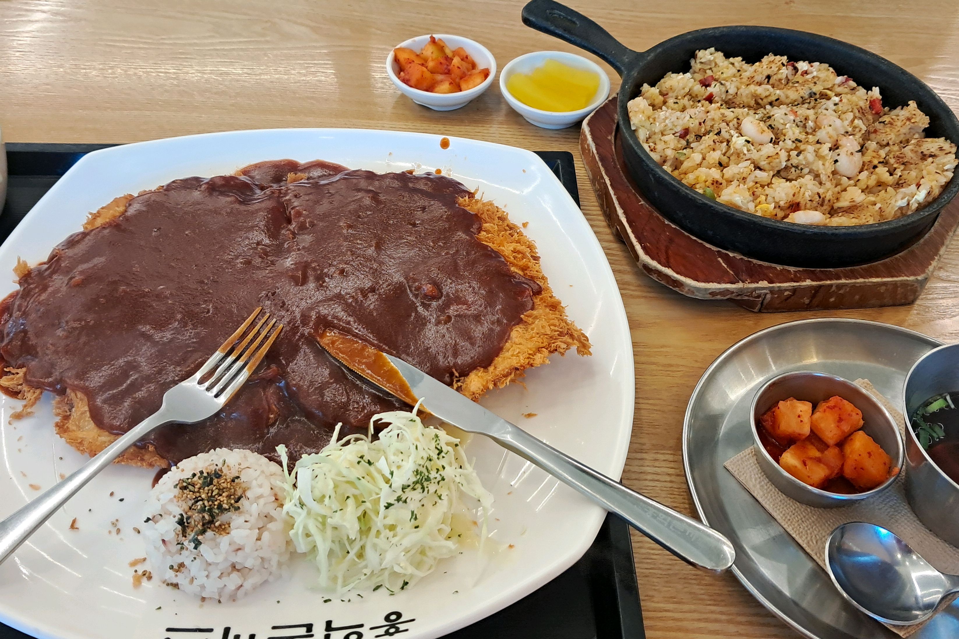 매일은 못 먹어도 주1회는 무조건 가능한 식탐 많은 울 부부. - 계양구 맛집 홍익돈까스 인천계양점