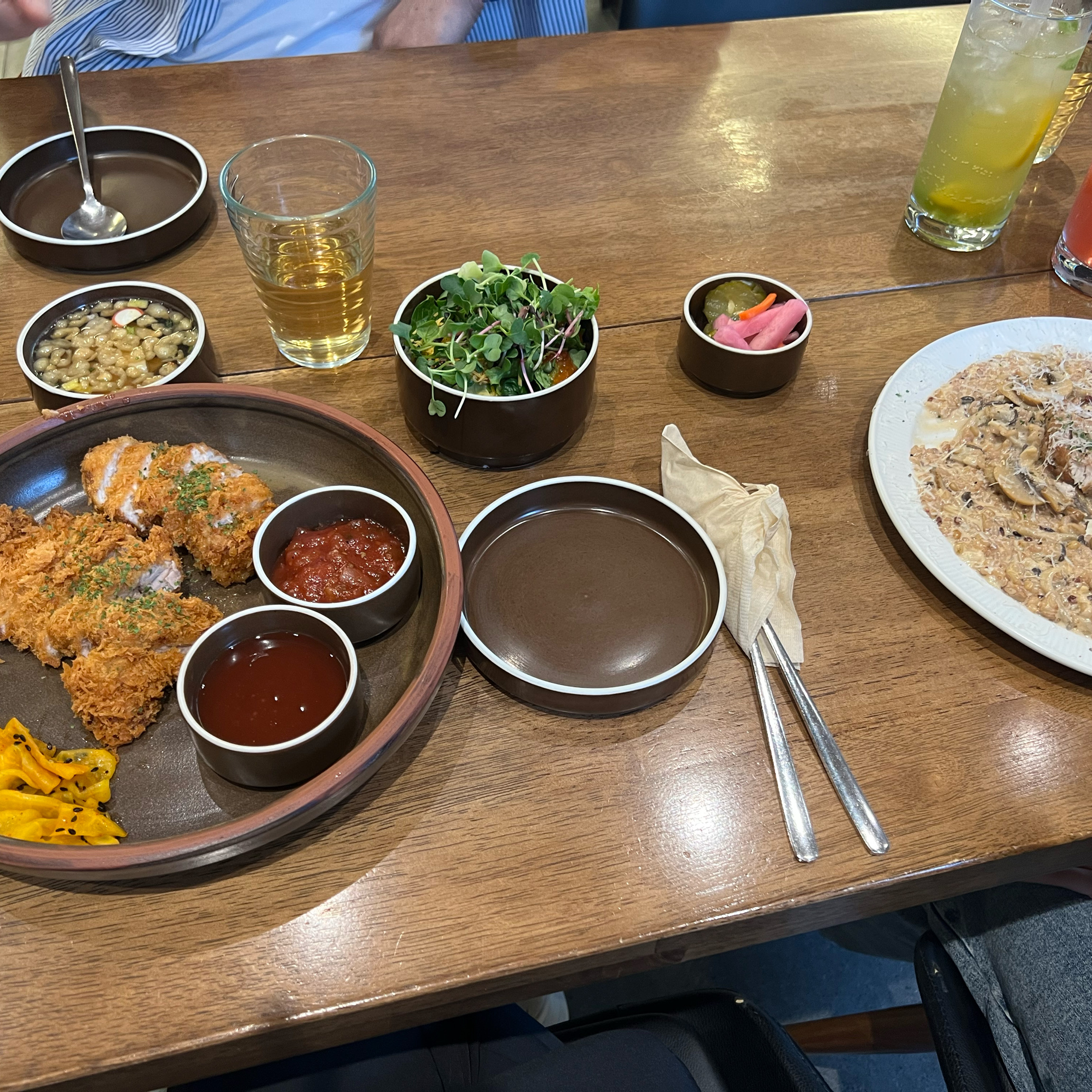 신랑이랑 아이랑 왔는데 깔끔하고 좋아요~ 검색해서 왔는데 아주 만족합니다~~^^ 다음에 또