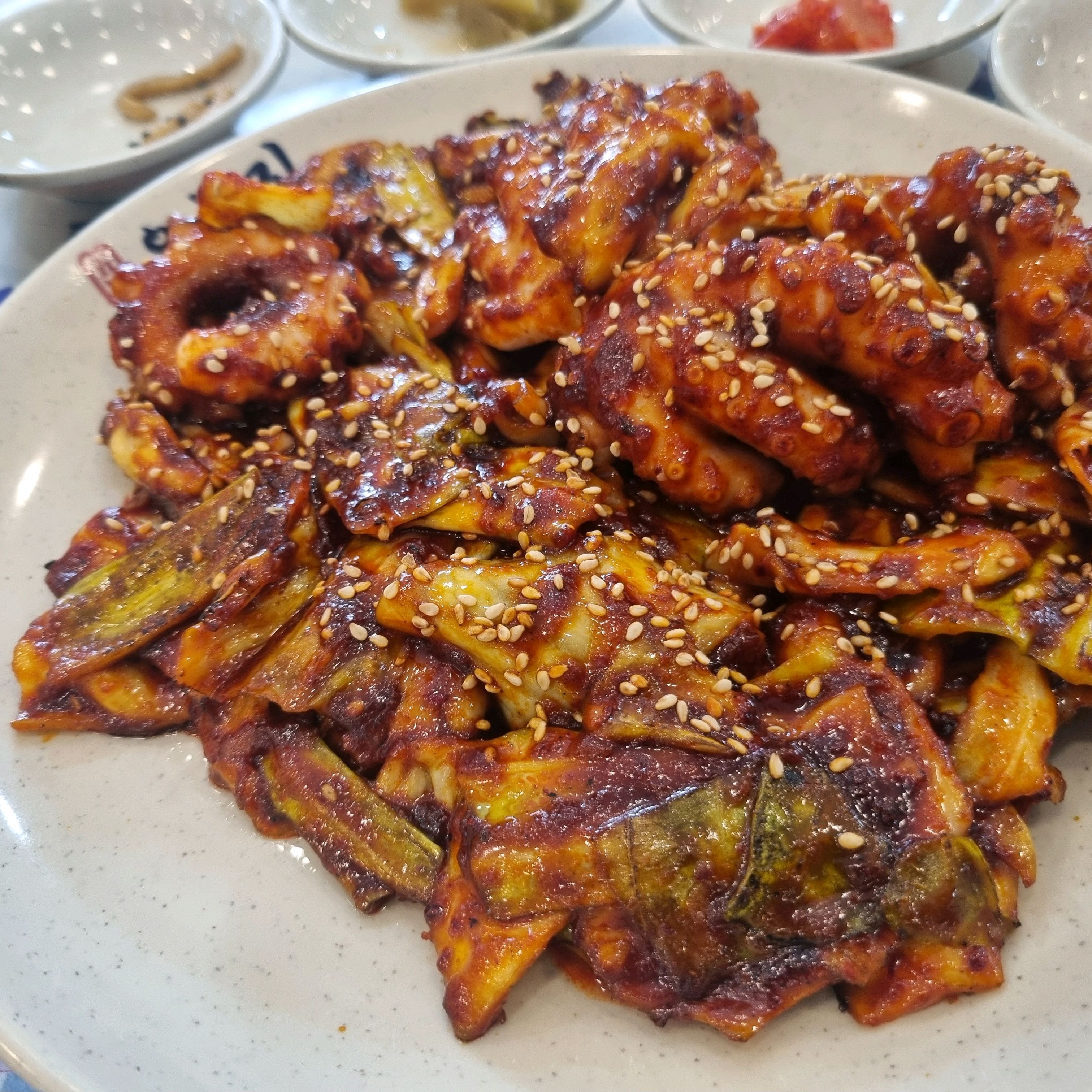 낙지 볶음을 맵기 조절해서 먹을 수 있어서 좋아요. - 아바이마을 맛집 오봉집 강원속초점