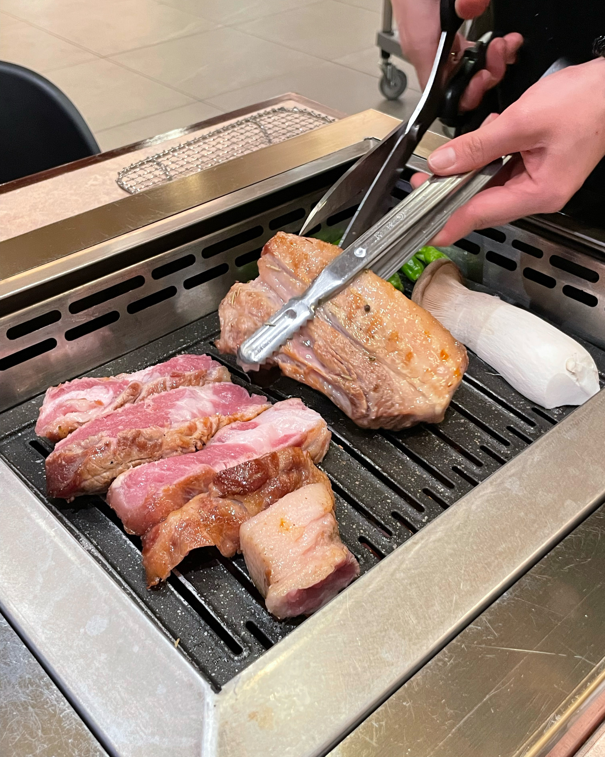 라스트오더 직전에 도착했는데도 친절하게 찌개까지 해주신다고 하셔서 너무 감사했습니다 맛도 