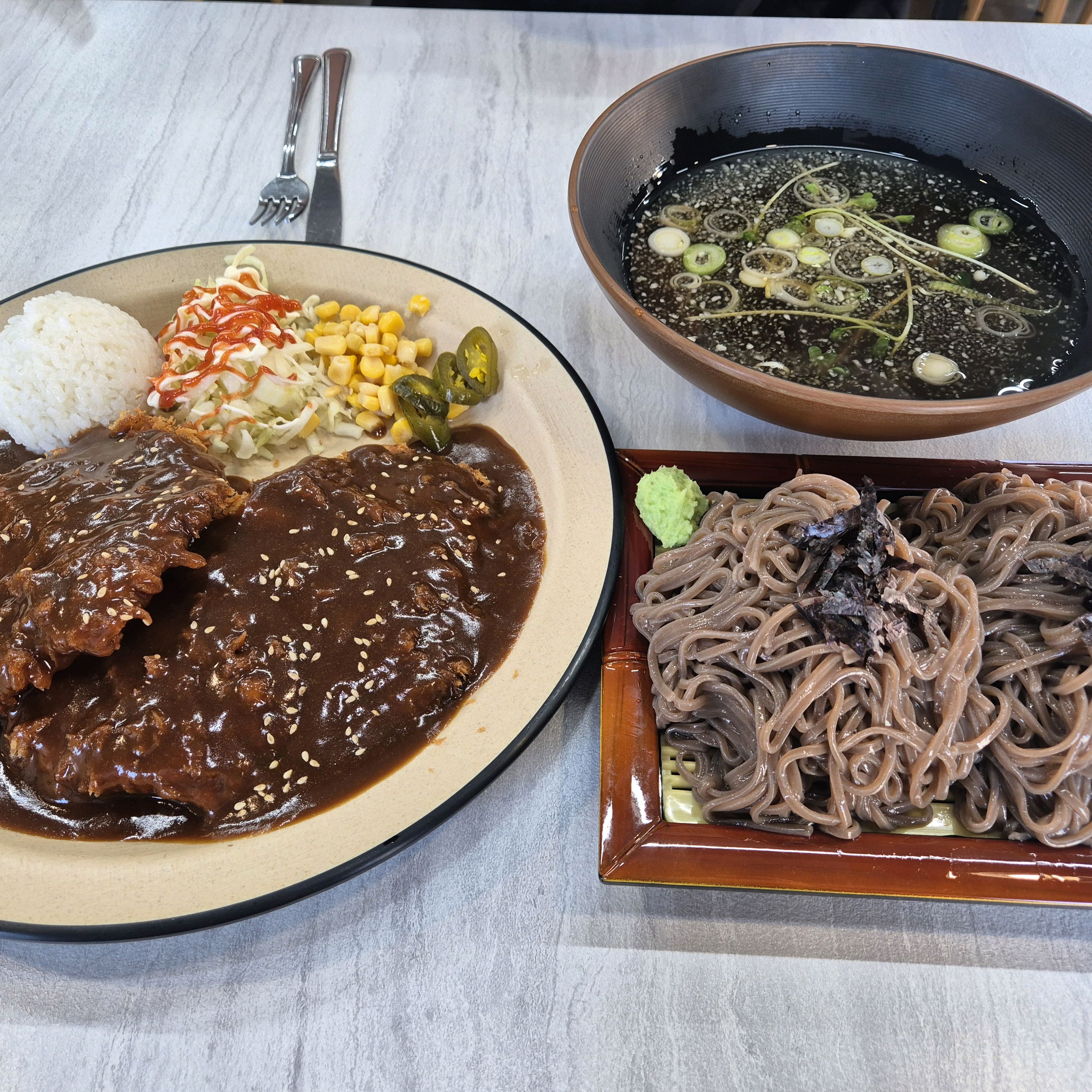 사장님 직원분들도 친절하시고 - 대전 맛집 하랑소바 전민동본점