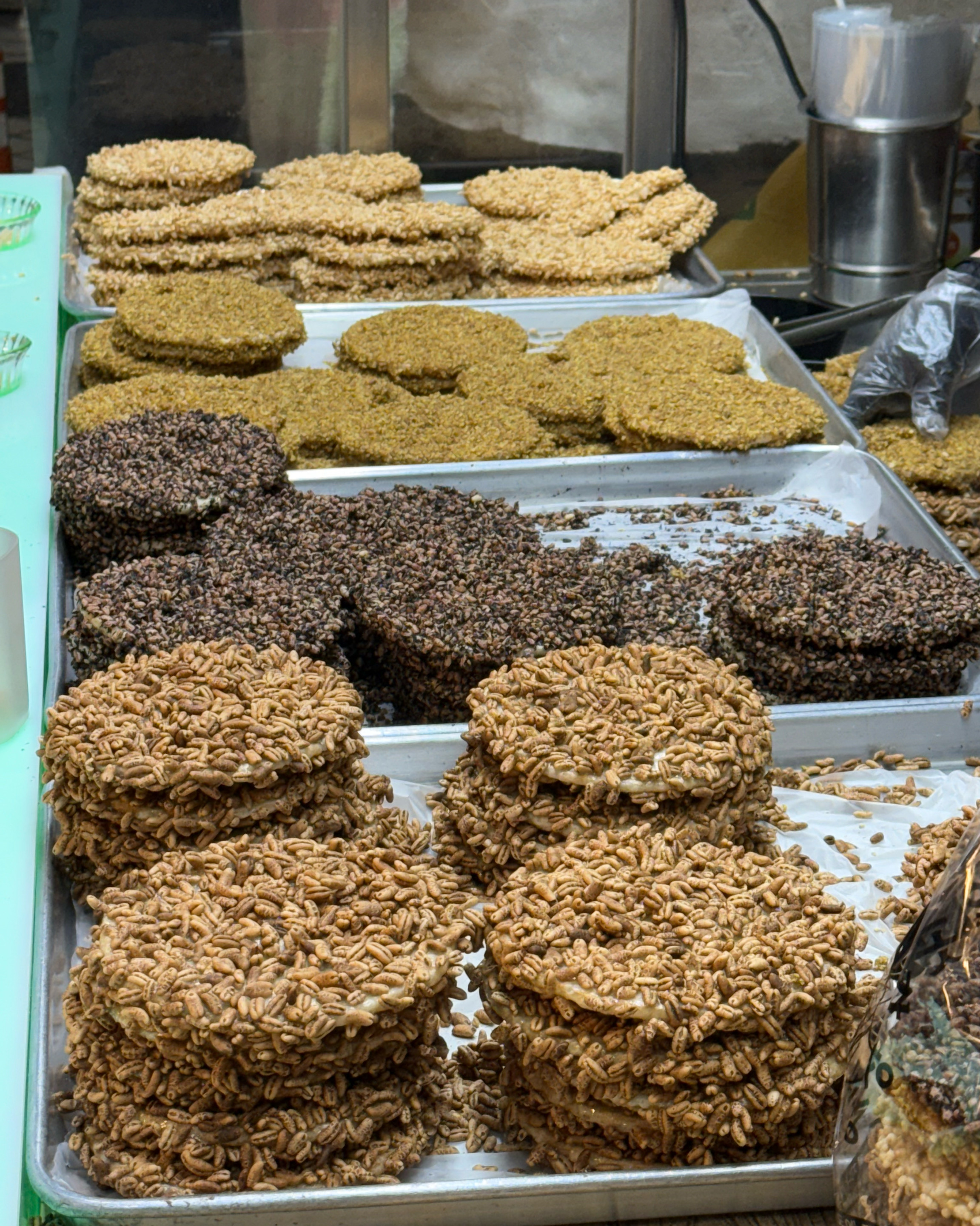 속초 중앙시장 맛집 이부자 마약 곳간 ! 즉석에서 만들어서 깔끔하게 포장해 주셔서 좋았습니