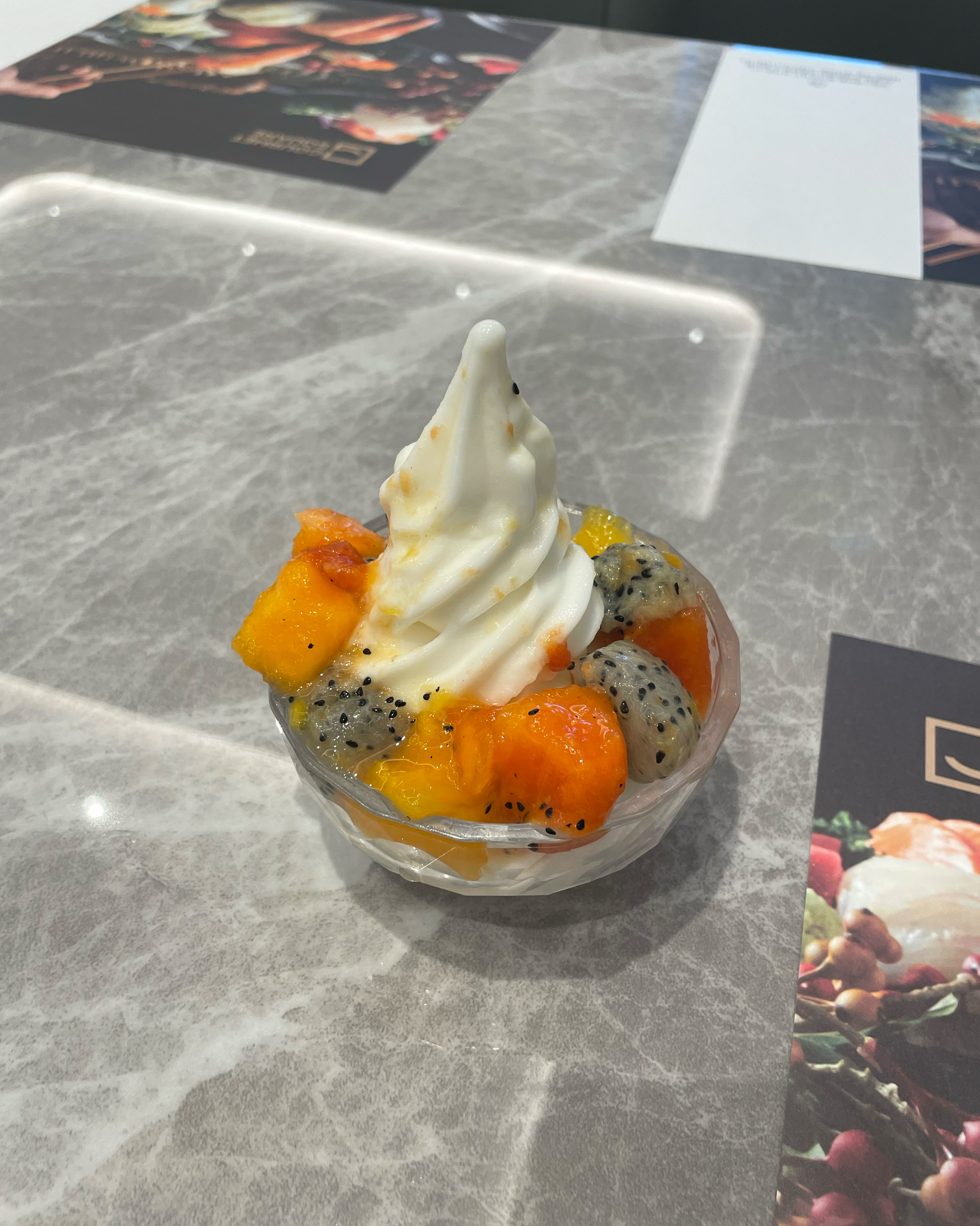 오늘 남편이랑 같이 고메스퀘어에 갔는데 음식도 맛있고 직원들도 친절하고 가성비도 좋아서 놀