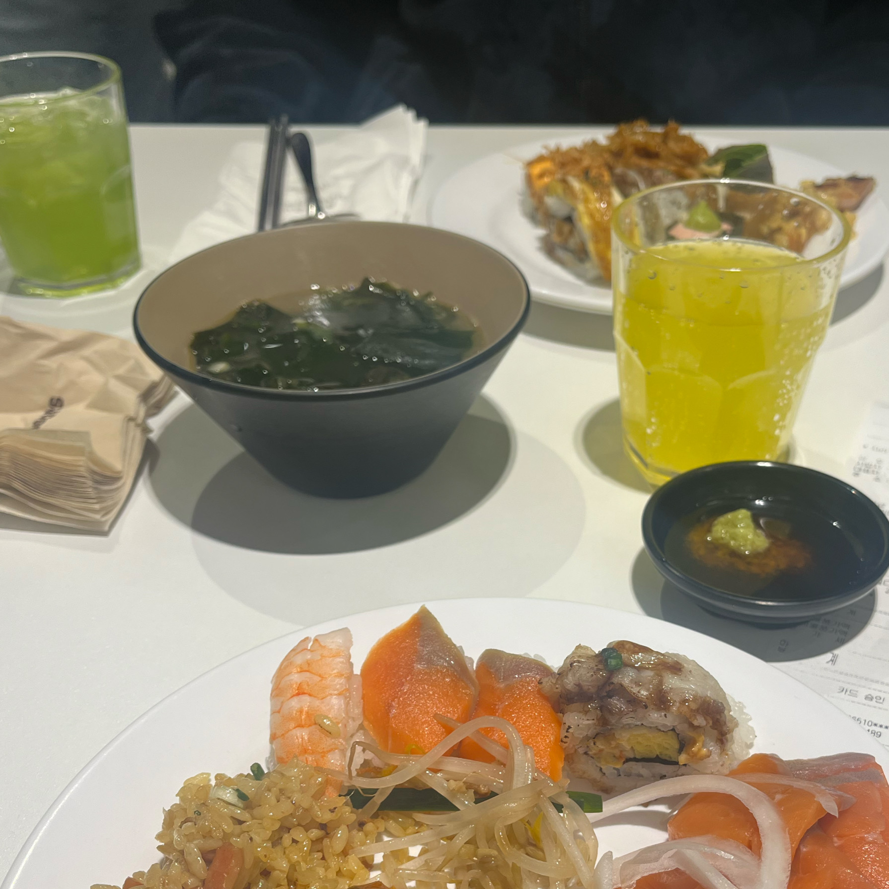 음식 다양하고 엄청 빨리 채워주십니다 굿굿 - 문현동 맛집 애슐리퀸즈 이마트 문현점