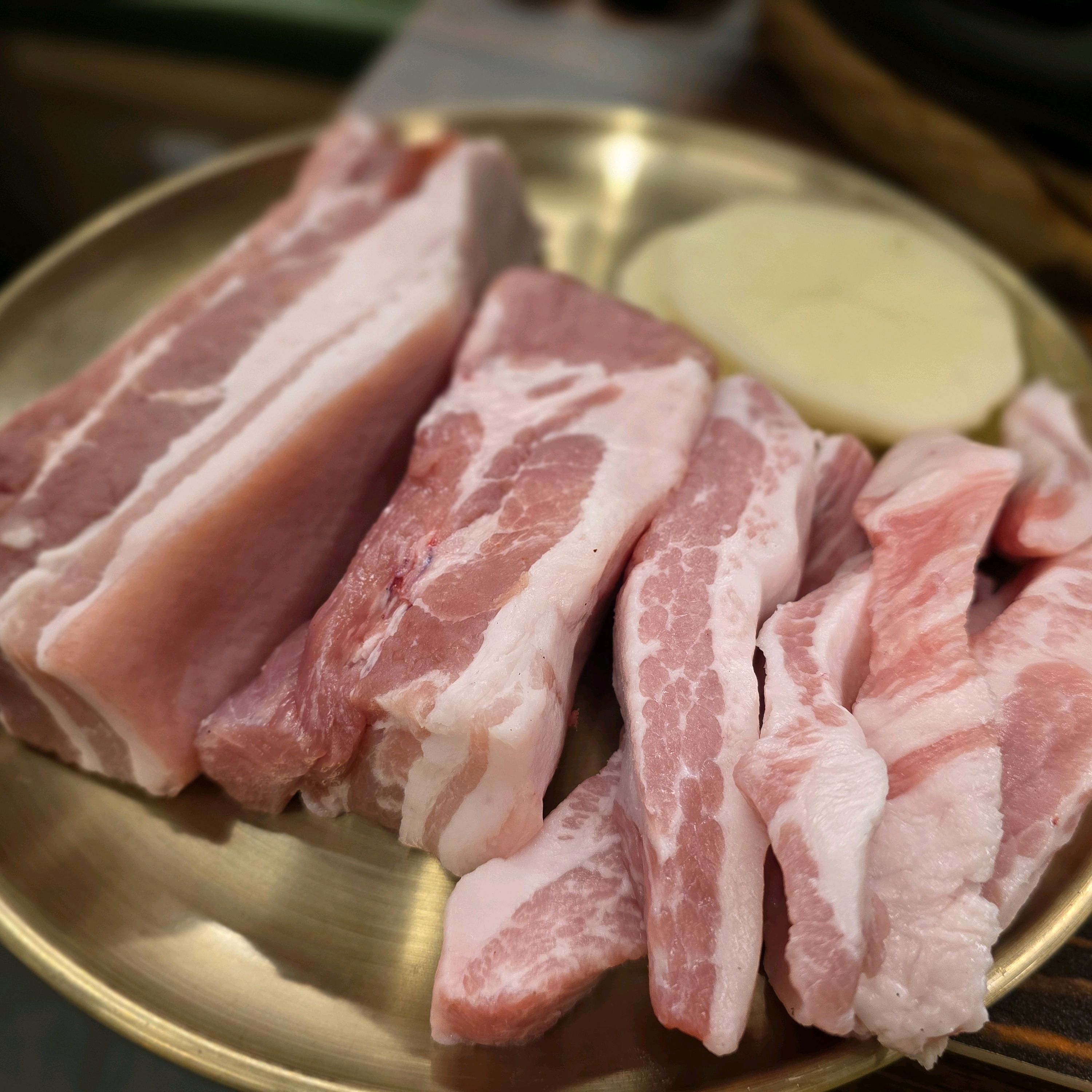 반찬이 있을것만 딱딱 있어서 좋아요 ㅎㅎ - 천호동 맛집 천호돈 천호본점