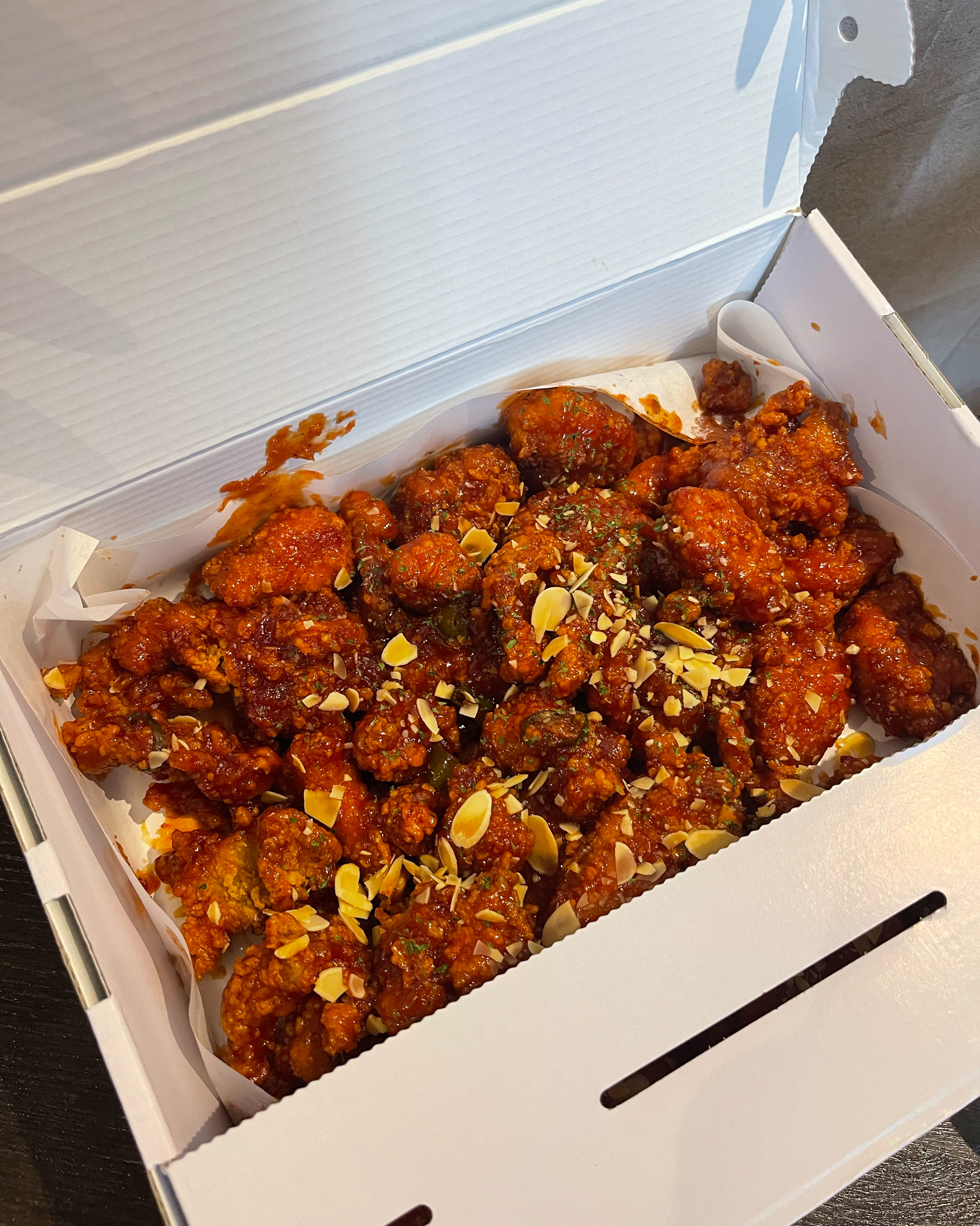 10년 전에 먹어보고 맛있어서 10년만에 들린 속초에 가자마자 샀어요 뼈는 품절이라 순살샀