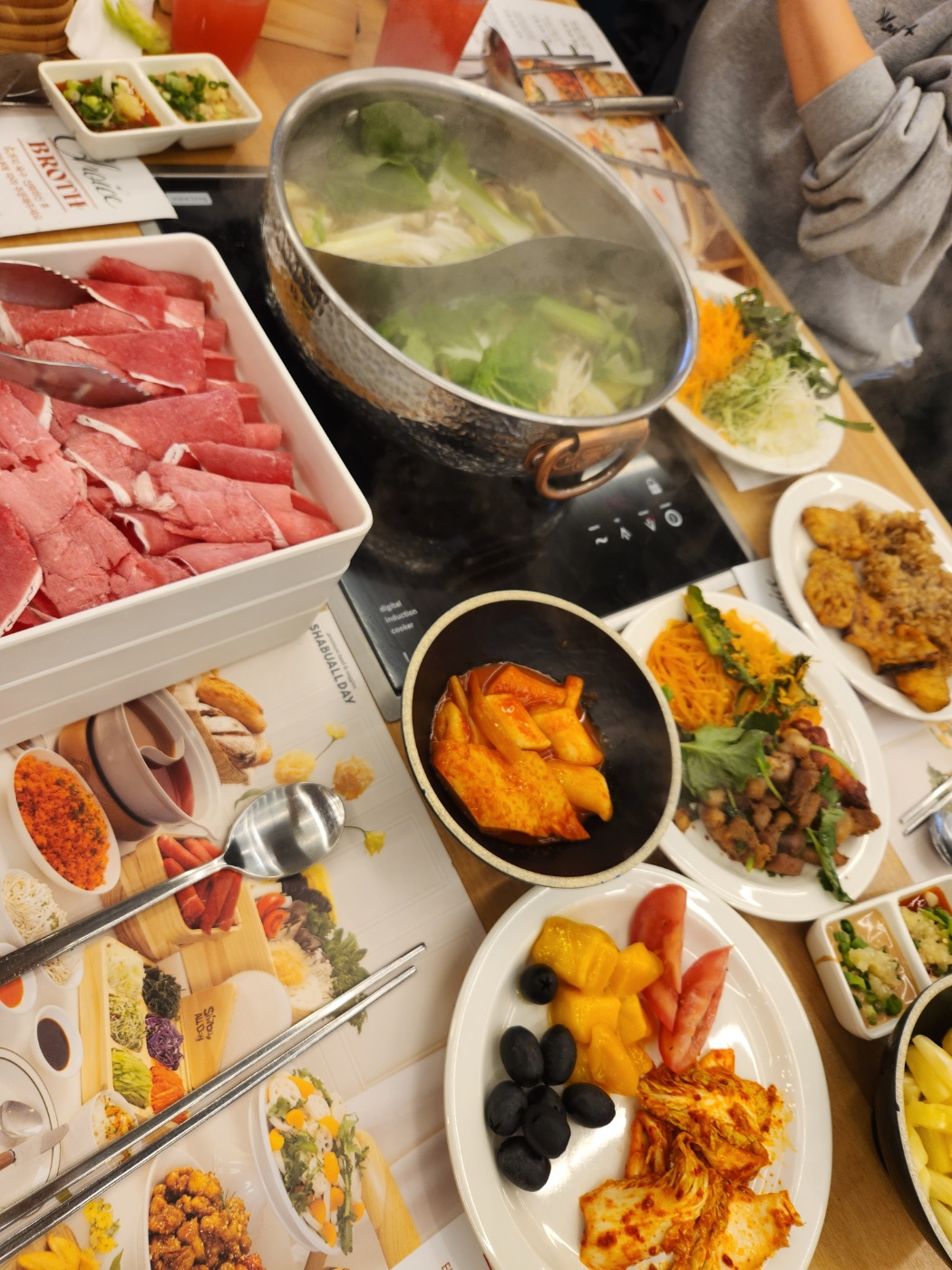언니 생일이라 맛있게먹었오요 - 시흥 은계 맛집 샤브올데이 시흥은계점