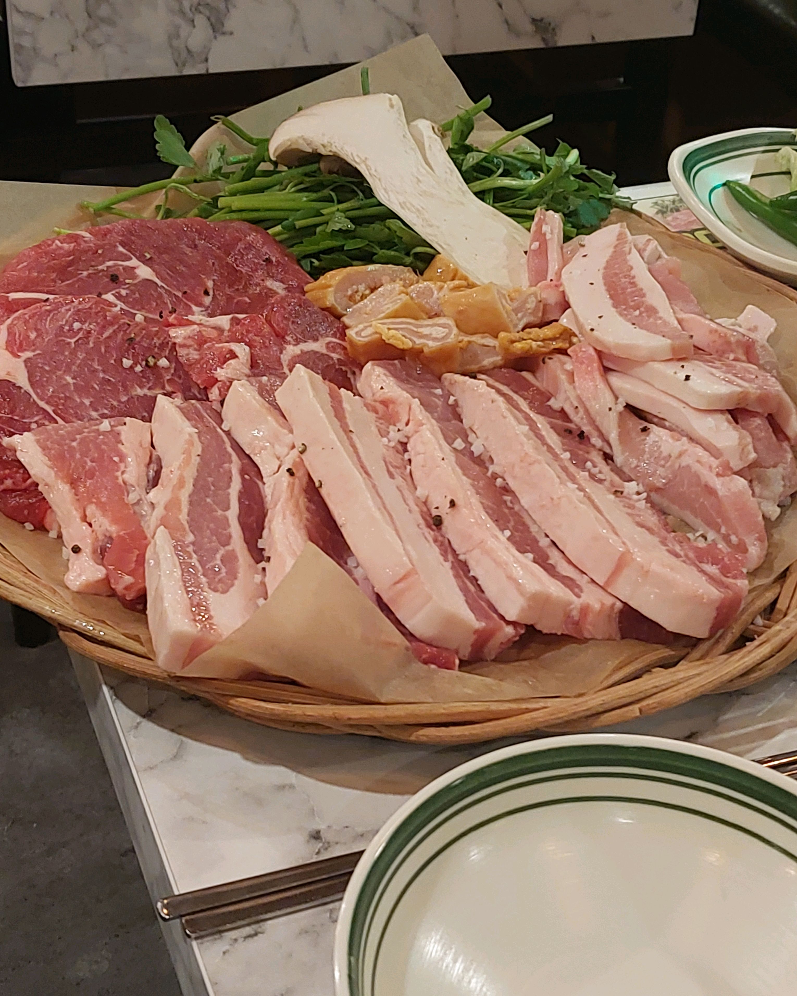 친절하시고 음식도 맛있어요! - 인천 맛집 고기굽는방앗간 인천주안점