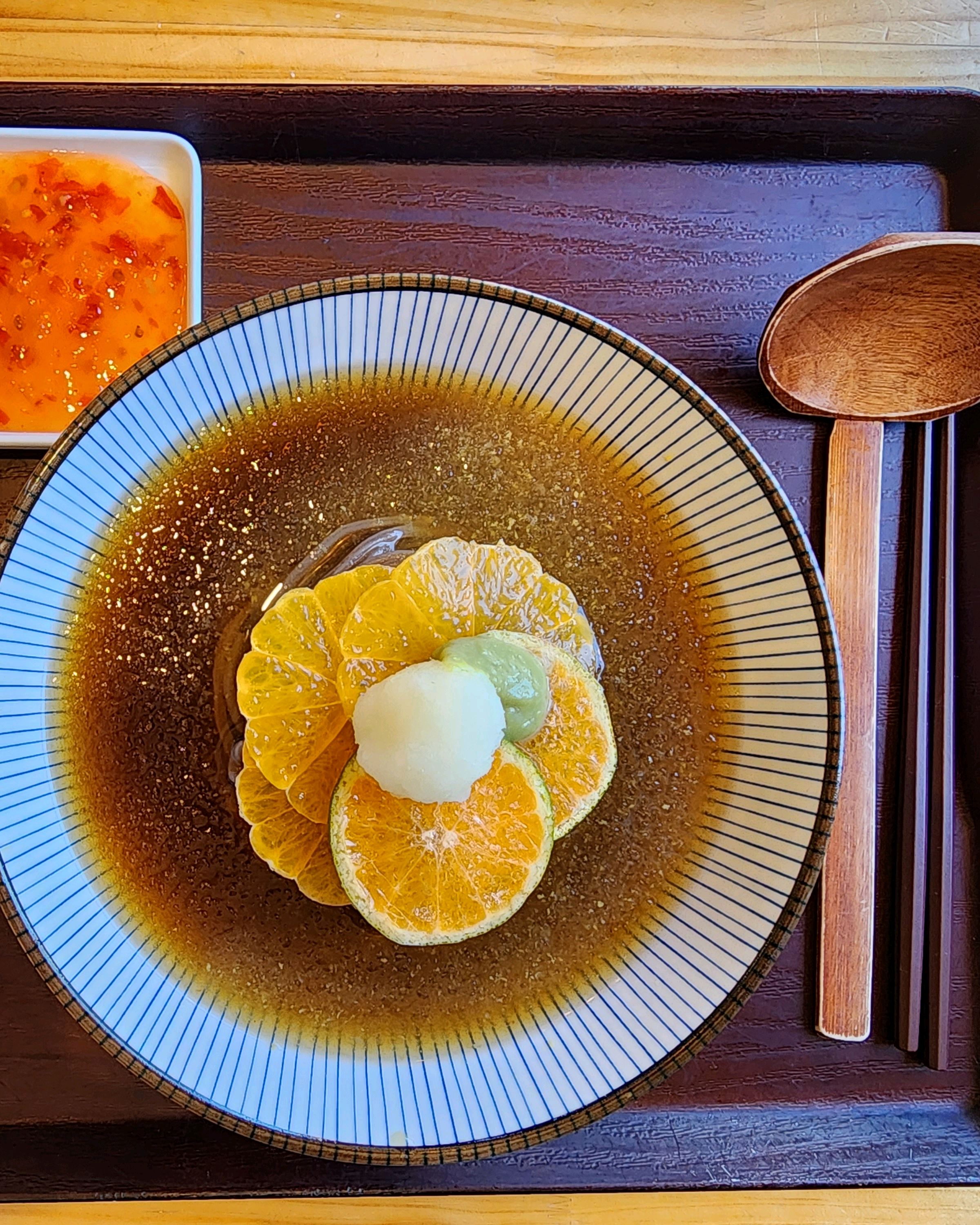 평일 오후 14시 이후 방문, 예약 없이 2팀 정도 웨이팅했어용 - 제주 맛집 도토리키친 본점