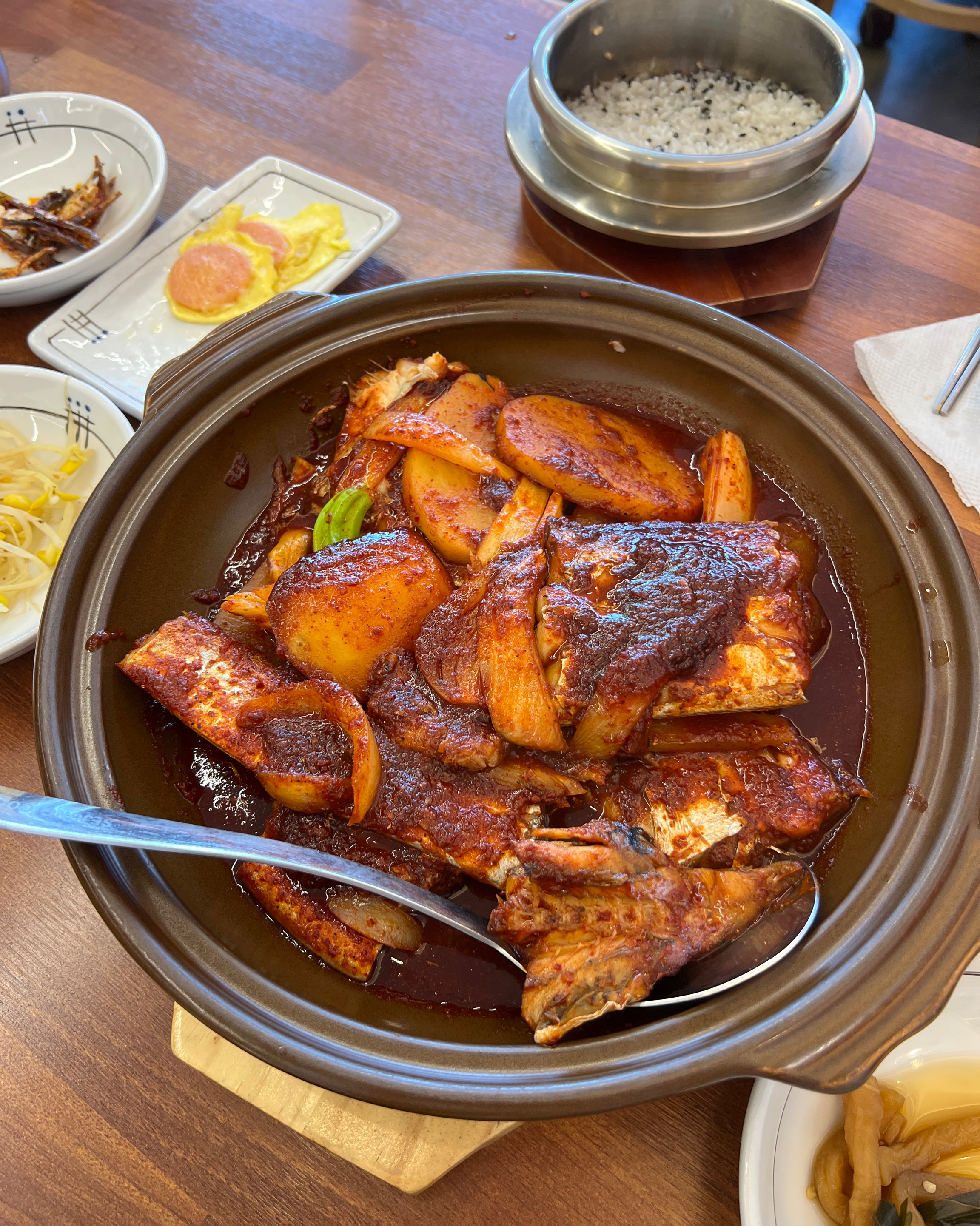 10시반 오픈인데 11시 만석… - 제주 맛집 논짓물식당