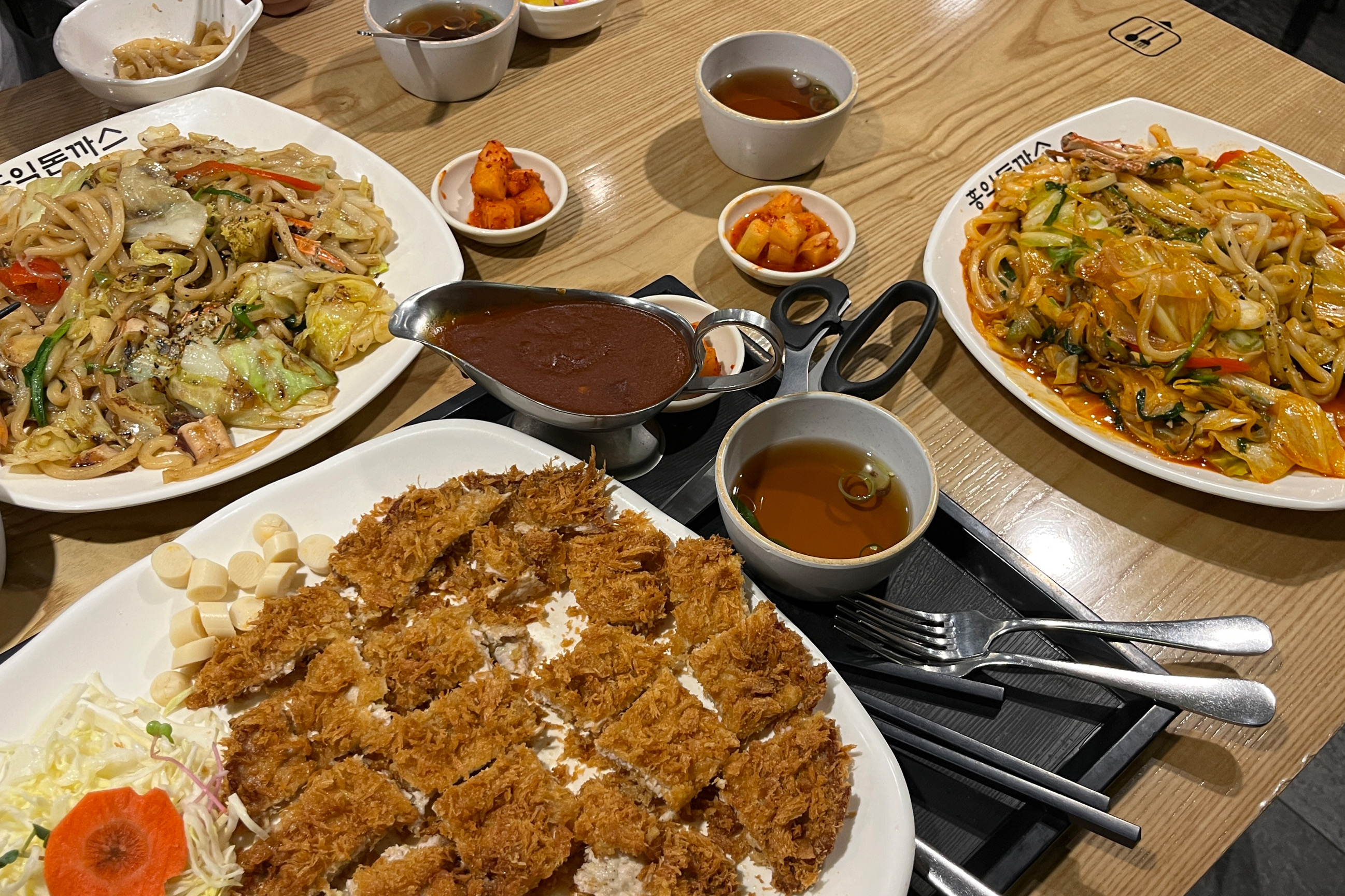 어린 아이와 함께 식사하기에 좋은 홍익돈가스! - 순천 신대 맛집 홍익돈까스 순천점