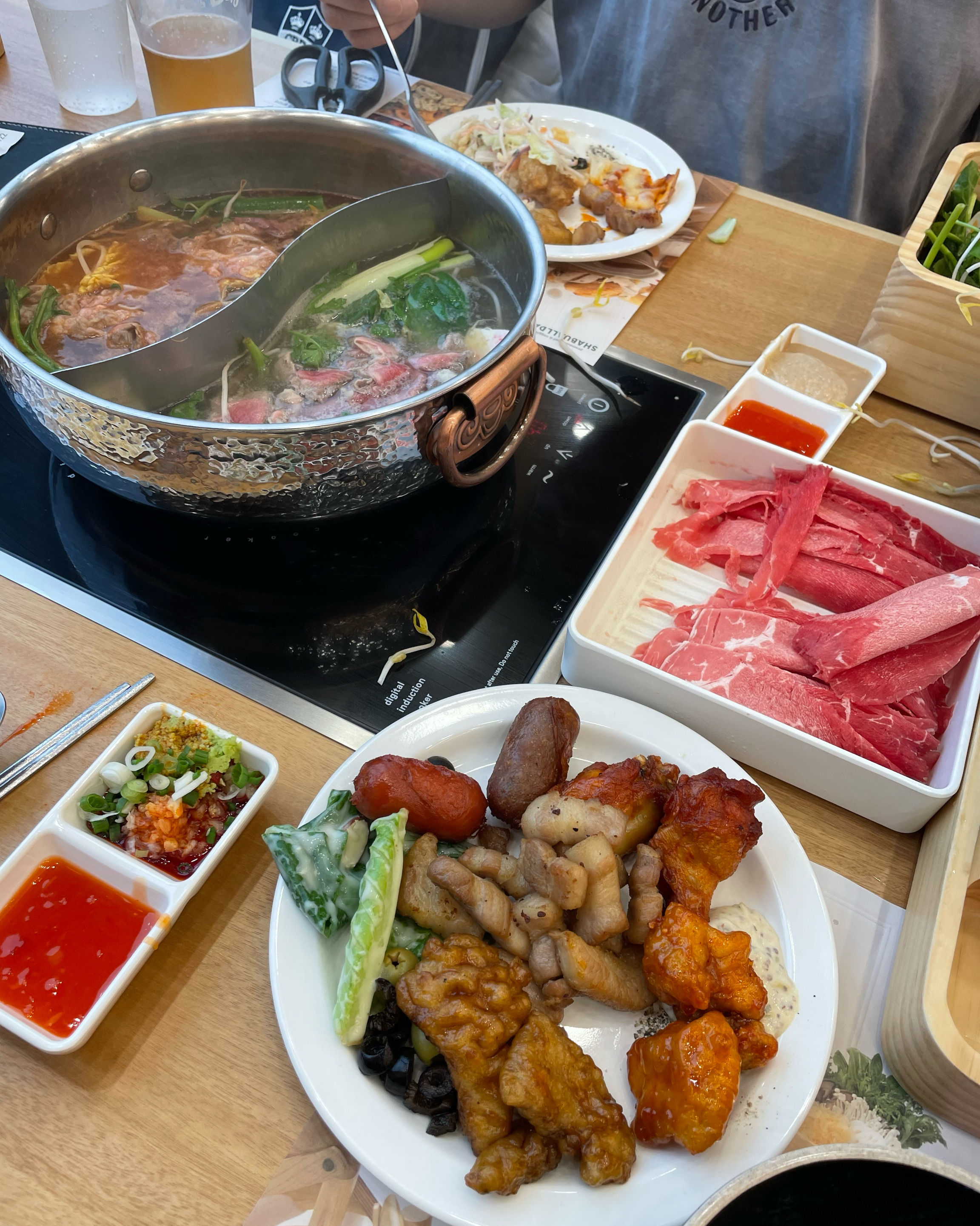 다른곳보다 작아서 그런지 정신도 없고 ㅜㅜ - 다산신도시 맛집 샤브올데이 다산테라타워점