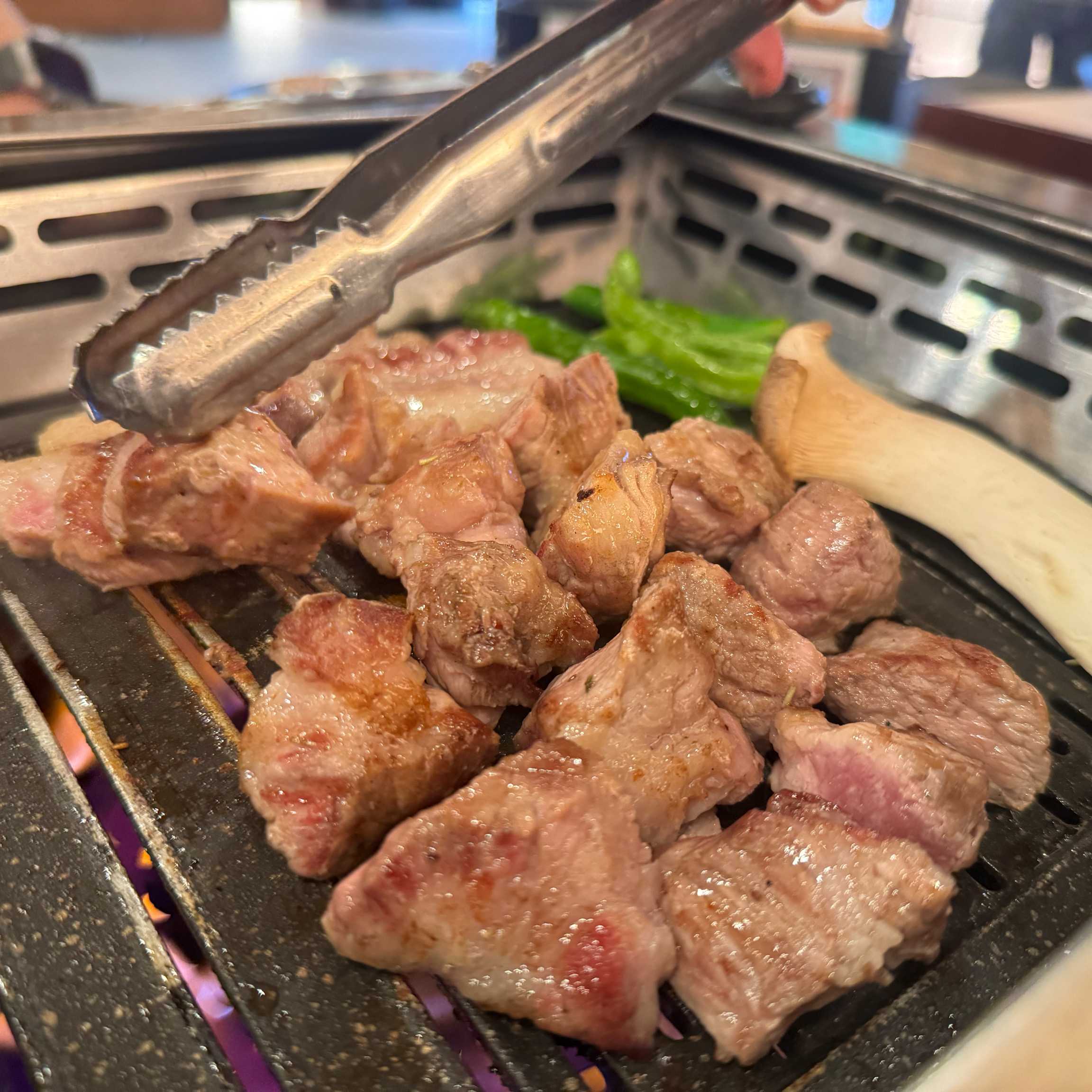 김치찌개 정말 맛있고요! - 제주 맛집 화수목보리짚불구이 연동점