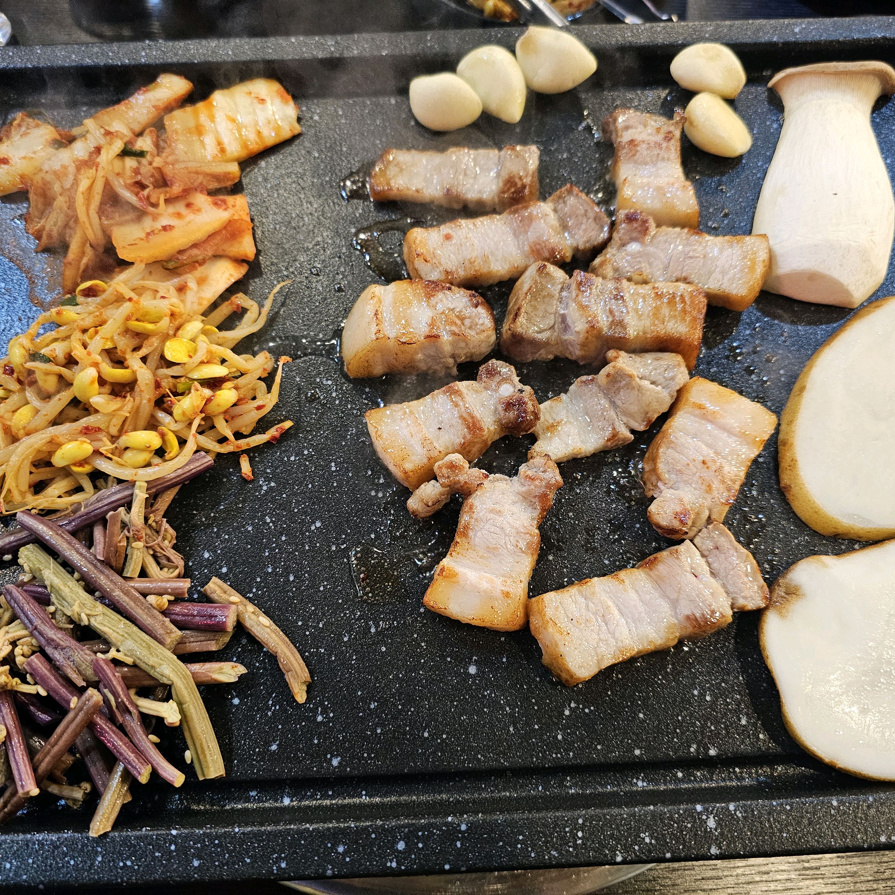 지난 주 토요일에 방문하고 - 구월동 맛집 정돈집 구월본점