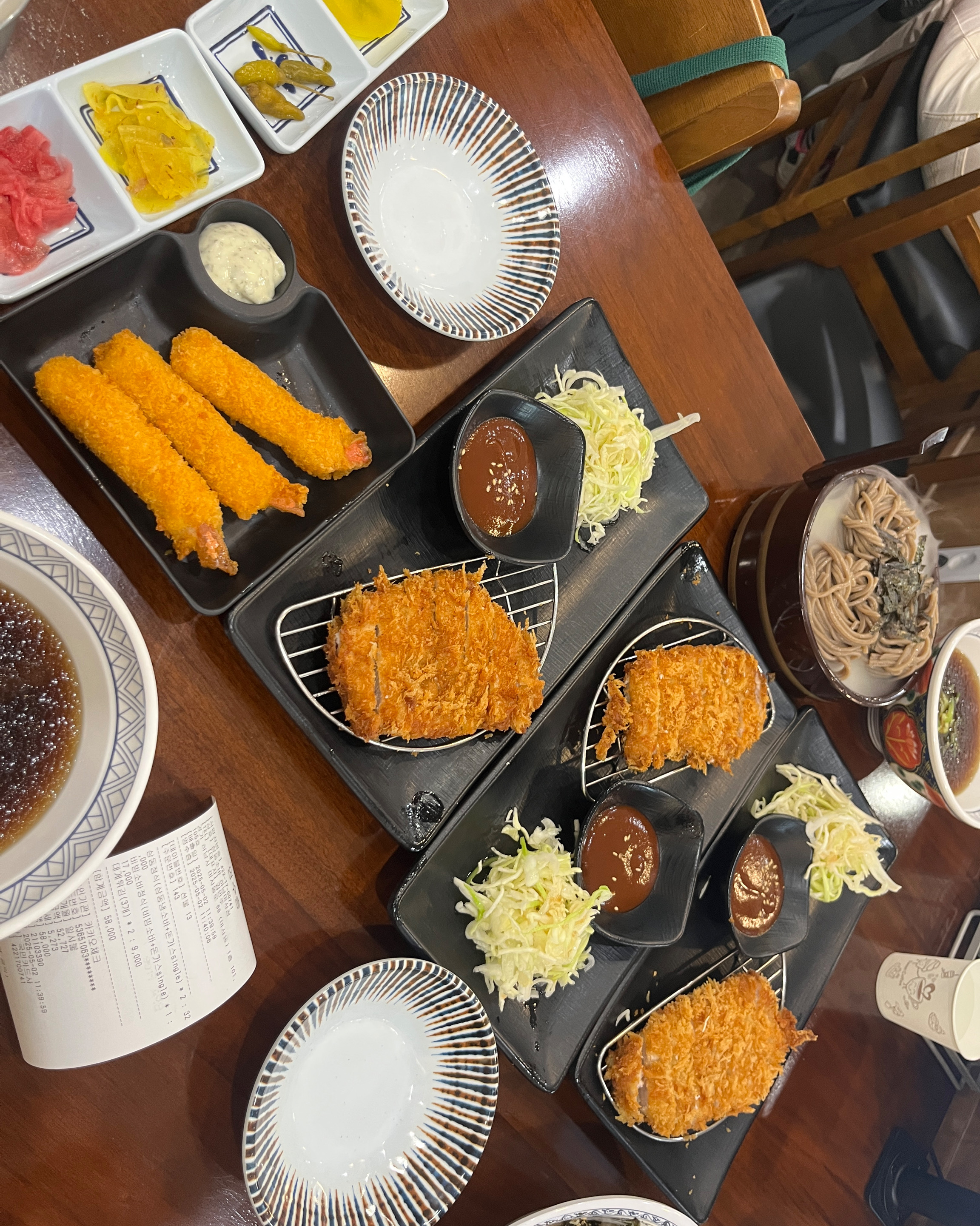 가족이랑 와서 먹믄데 진짜 추천합니다 좌석도 넓고 여유롭게 먹기 좋은거 같어요!!! - 미사경정공원 맛집 삼동소바 하남미사점