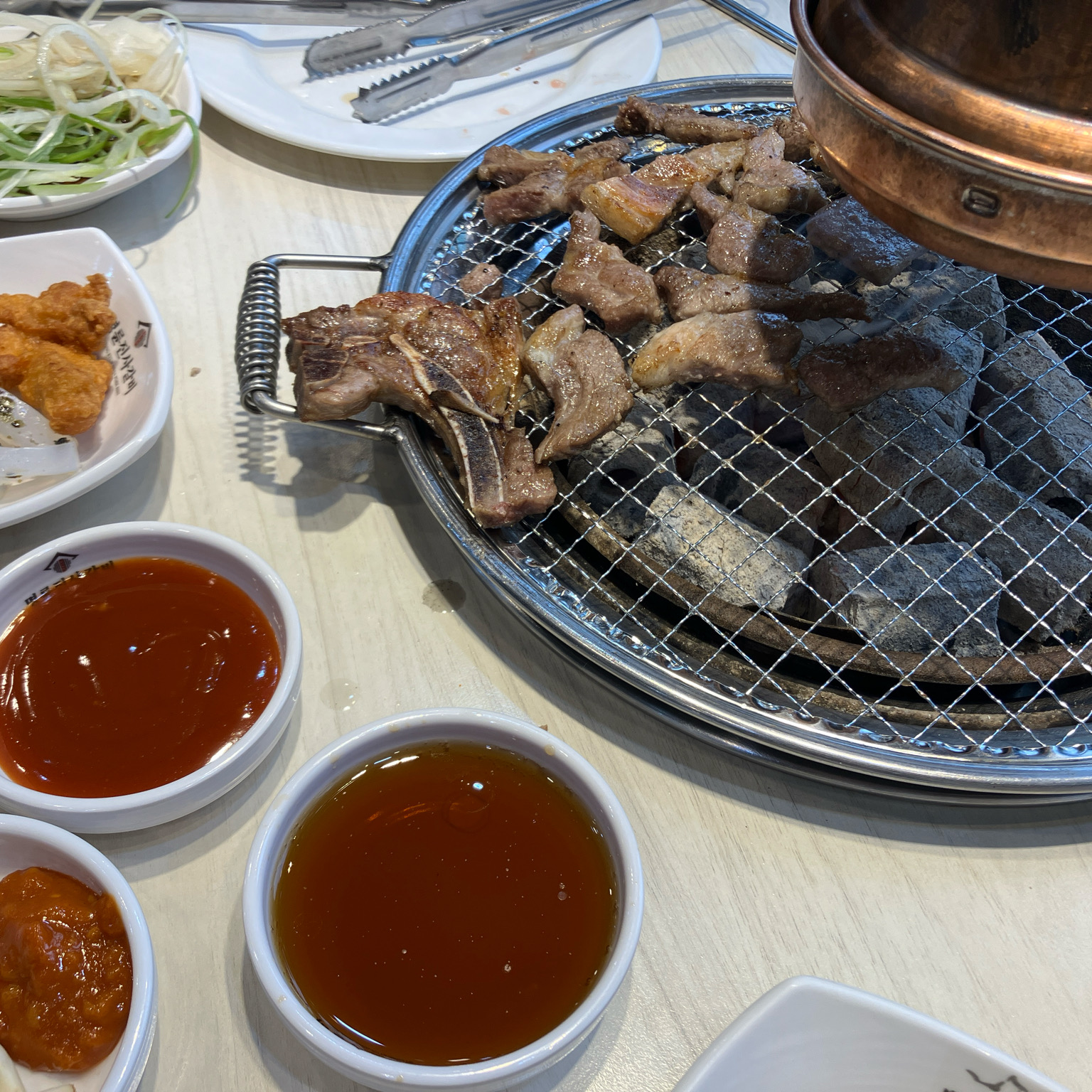 고기 넘 맛있어용 직원분도 친절하시구 매장도 넓고 쾌적해서 좋어요🤤 - 정발산 맛집 명륜진사갈비 일산정발산점