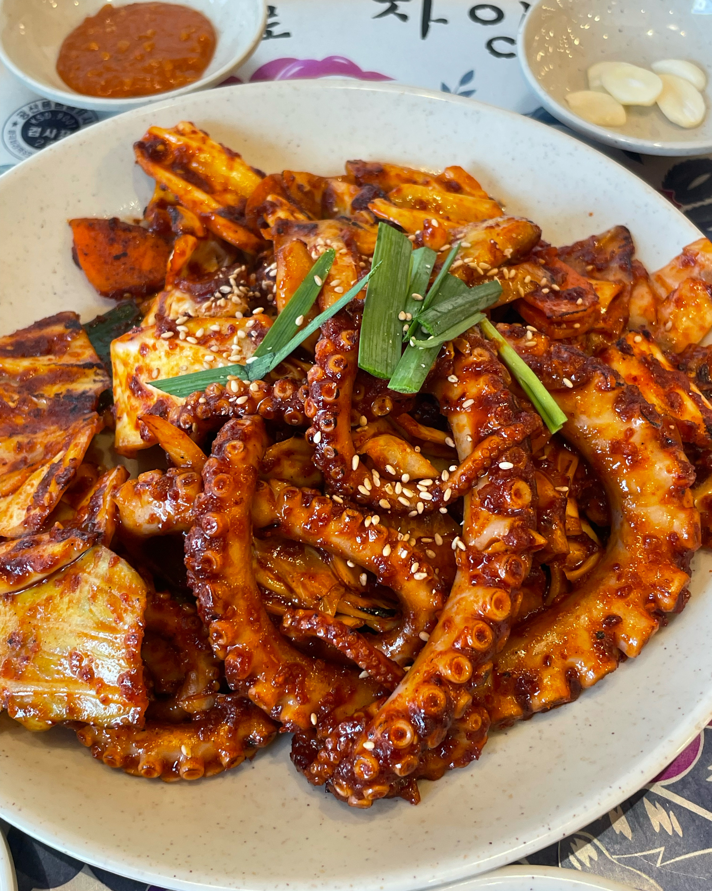 갤러리아 뒷편에 있어용!! 깔끔하게 맛있는 낙지볶음 이에요~! - 대전 맛집 오봉집 둔산갤러리아점