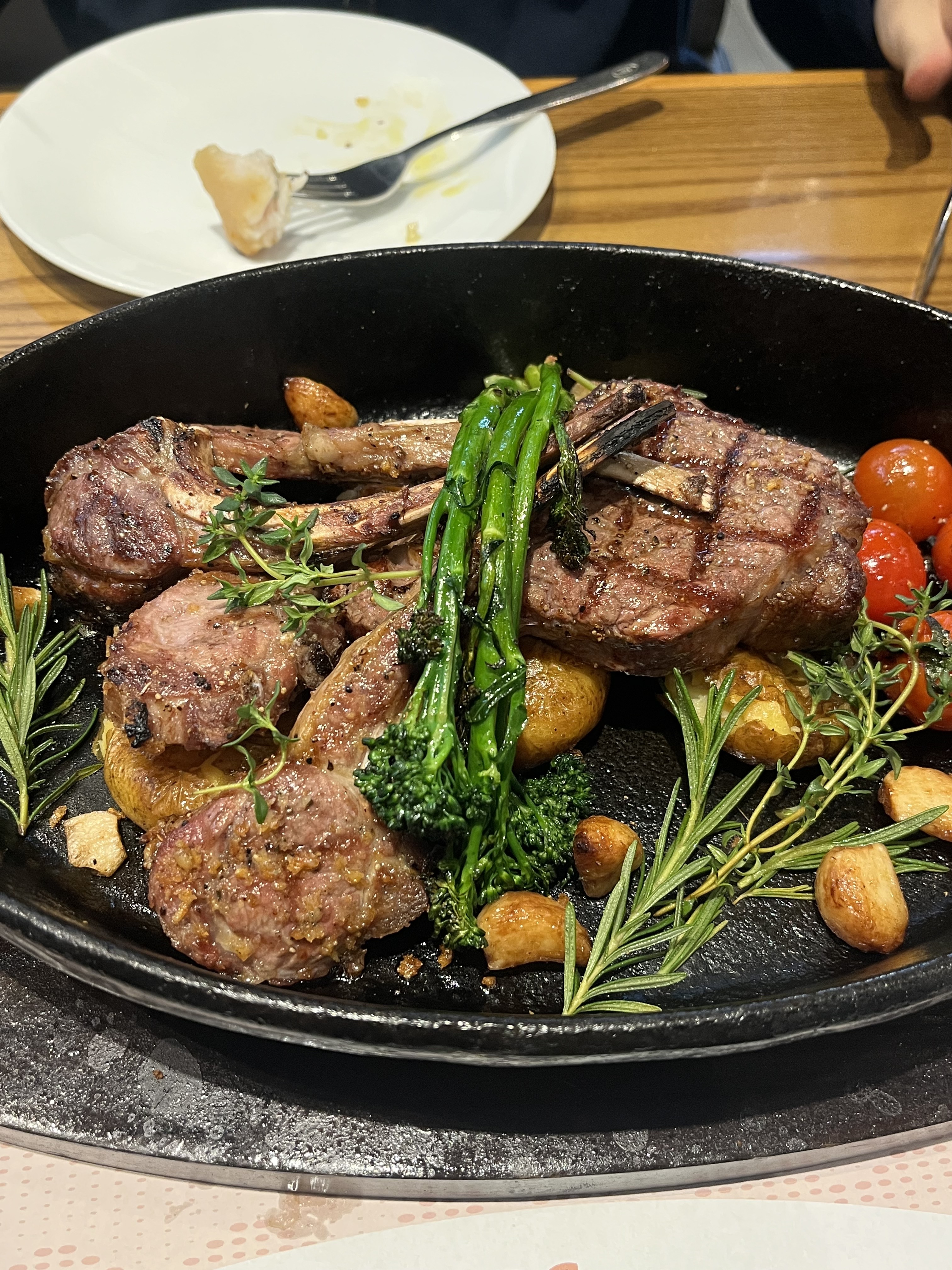 양고기&채끝 세트로 먹었습니다! - 대방역 맛집 빕스 대방점