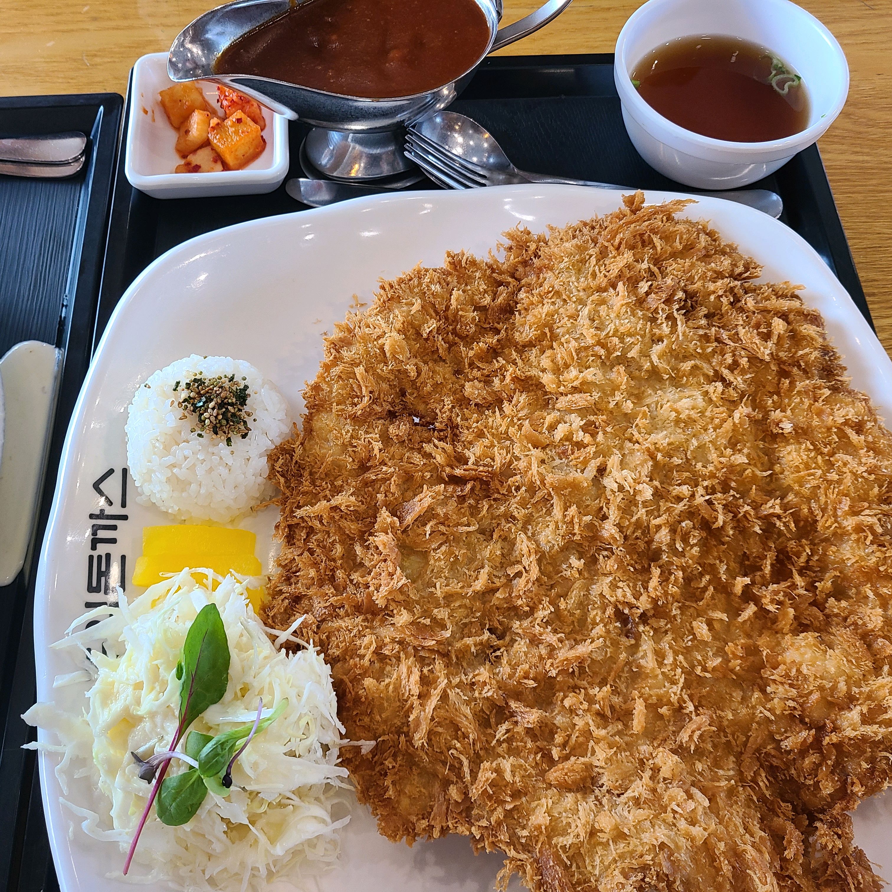 돈까스 먹고 싶을 때면 매번 홍익돈까스로 와요! - 영대 맛집 홍익돈까스 경산영대점