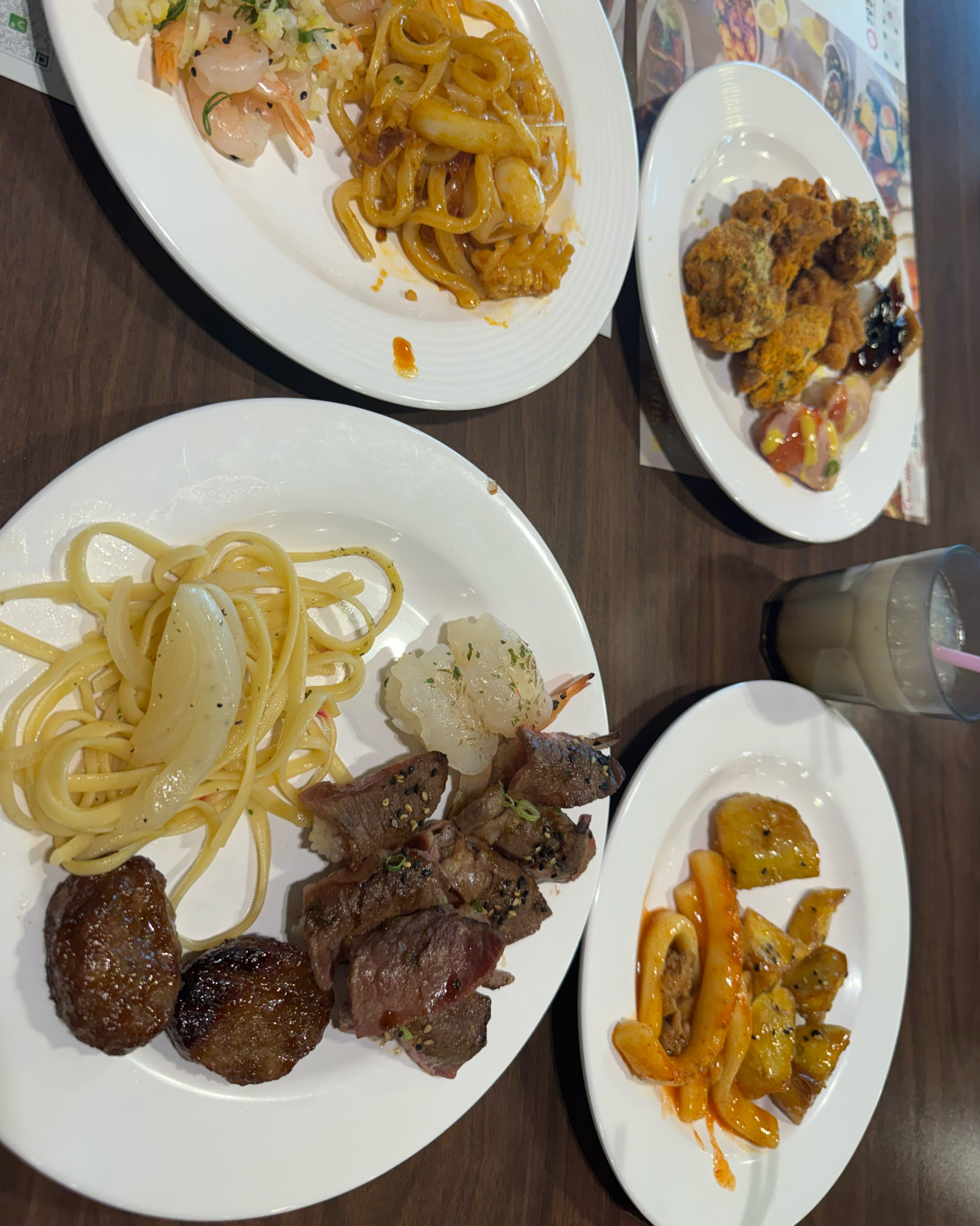 쿠우쿠우에서 음식이 맛있어서 항상 맛있게 먹고 - 대전 은행동 맛집 추천 쿠우쿠우 대전점