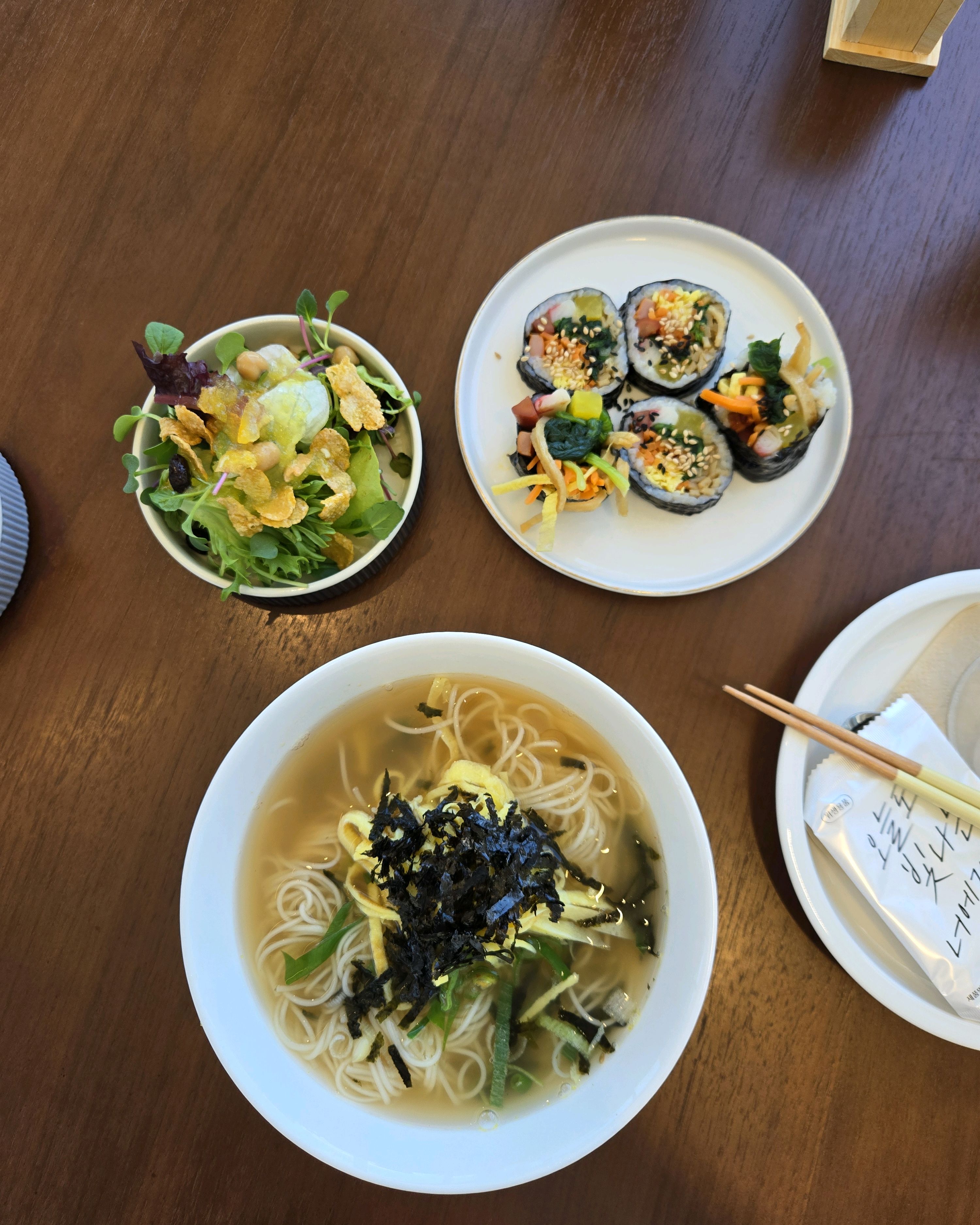 누들런치 세트 구성도 좋고 - 경포대 맛집 썬글로우