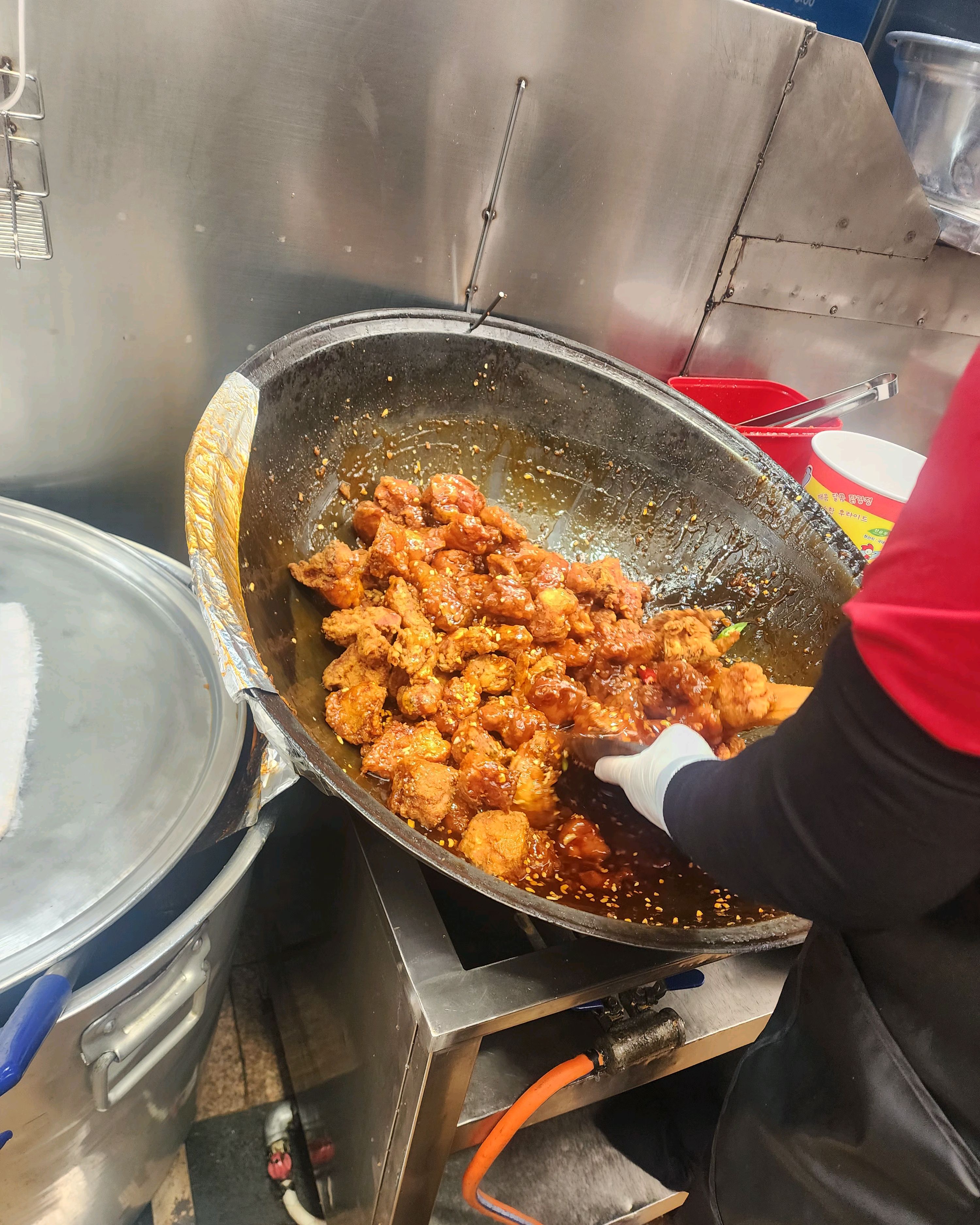 줄서서 포장해 옴... - 인천 맛집 원조신포닭강정