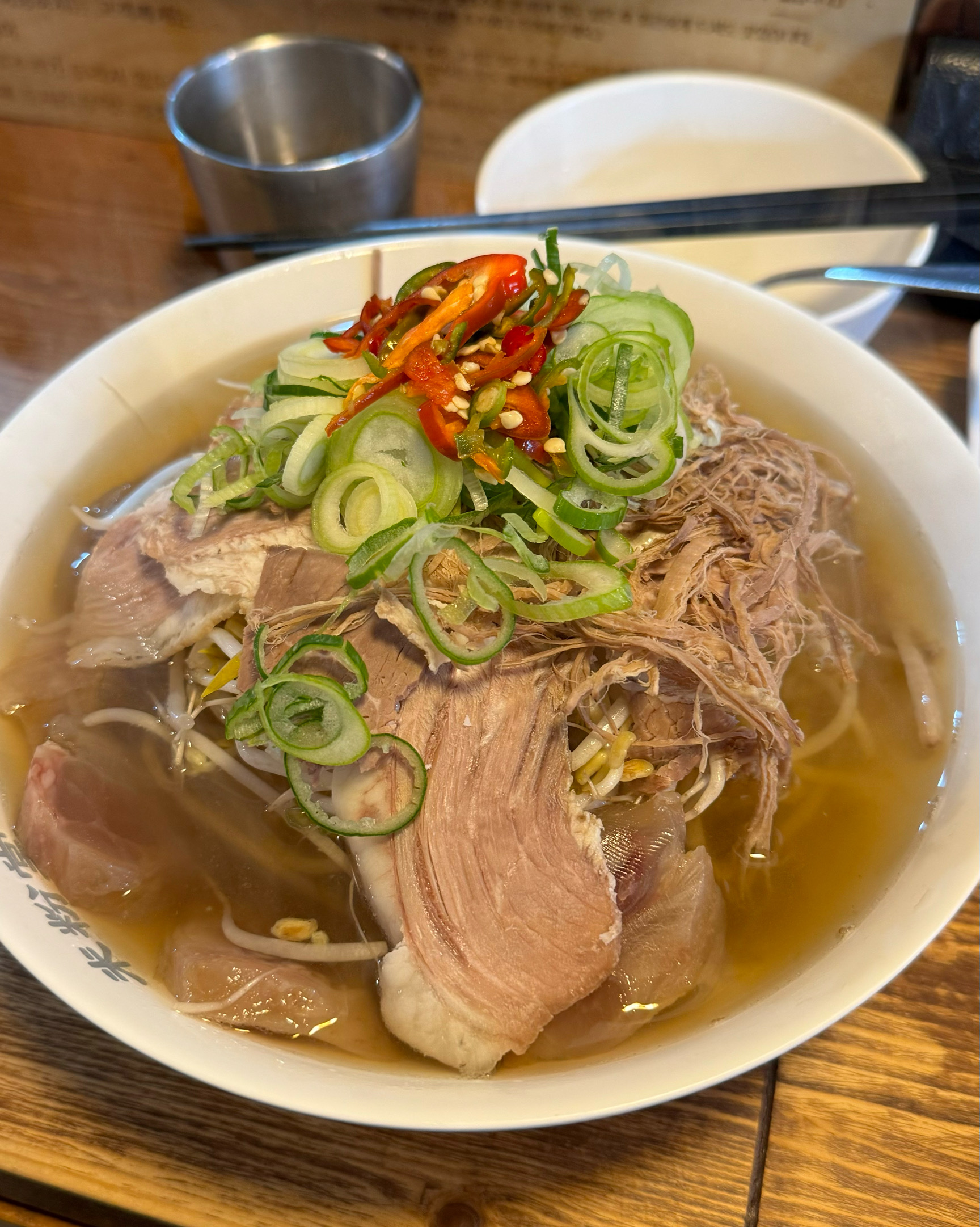 배구 보러 가기 전에 들렀는데 웨이팅도 길지 않았고 빠르게 먹을 수 있었어요 맛있게 잘 먹