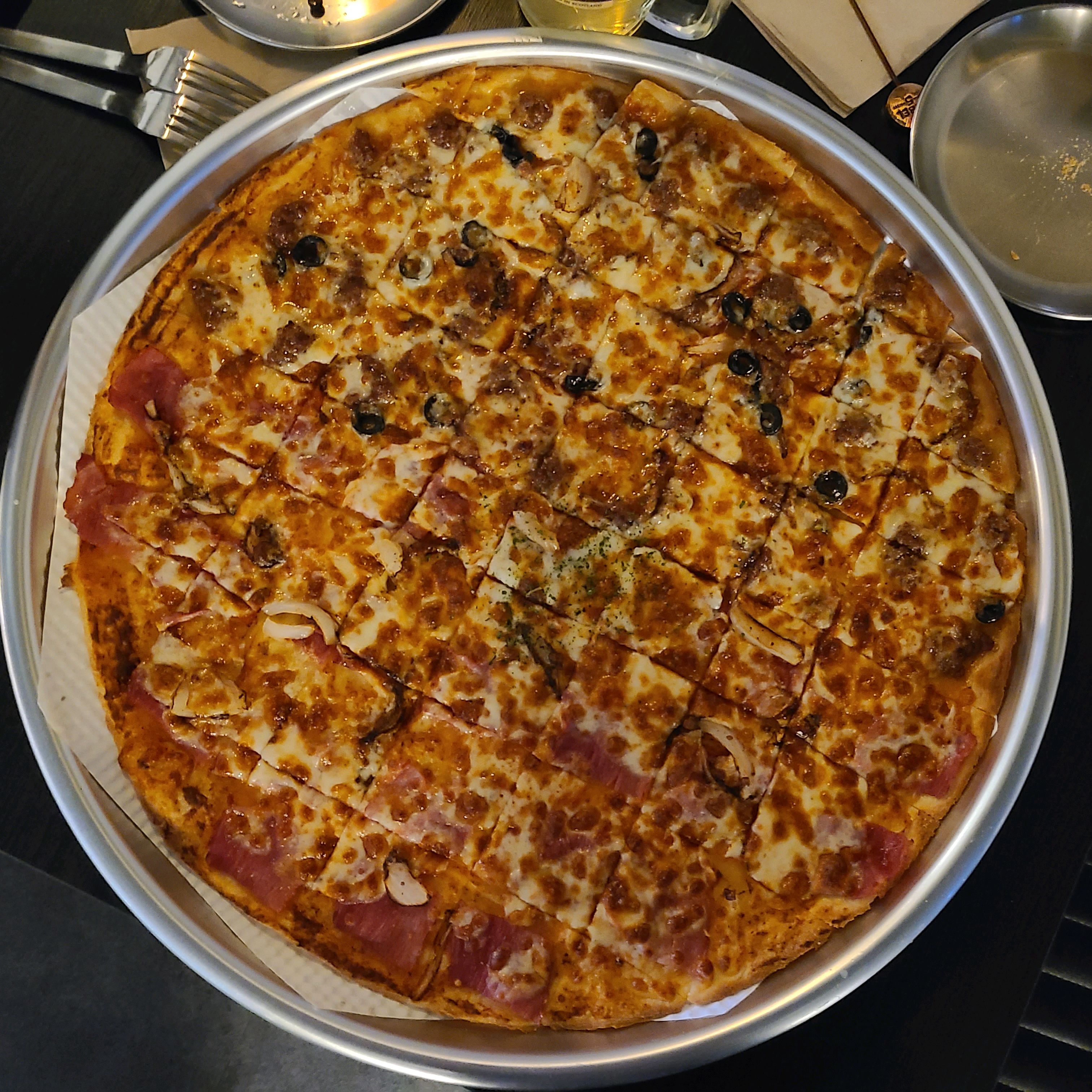 남자친구랑 하프피자 먹었는데 맛있었어용🍕 불고기피자 조아하는데 만족하구 갑니당 - 천호동 맛집 레코드피자 천호점