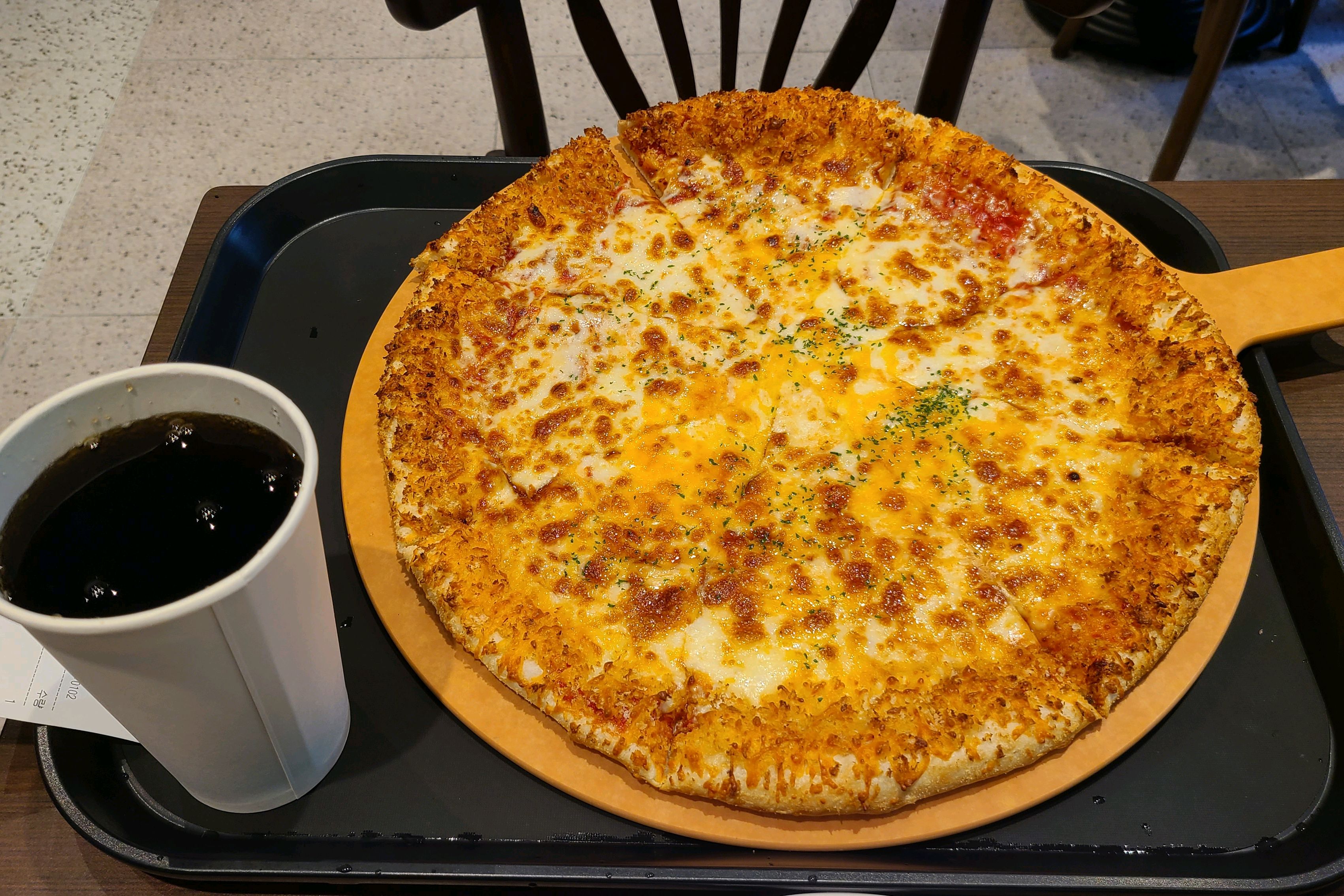 생각보다 피자가 커요 - 평택 뉴코아 맛집 피자몰 뉴코아 평택점
