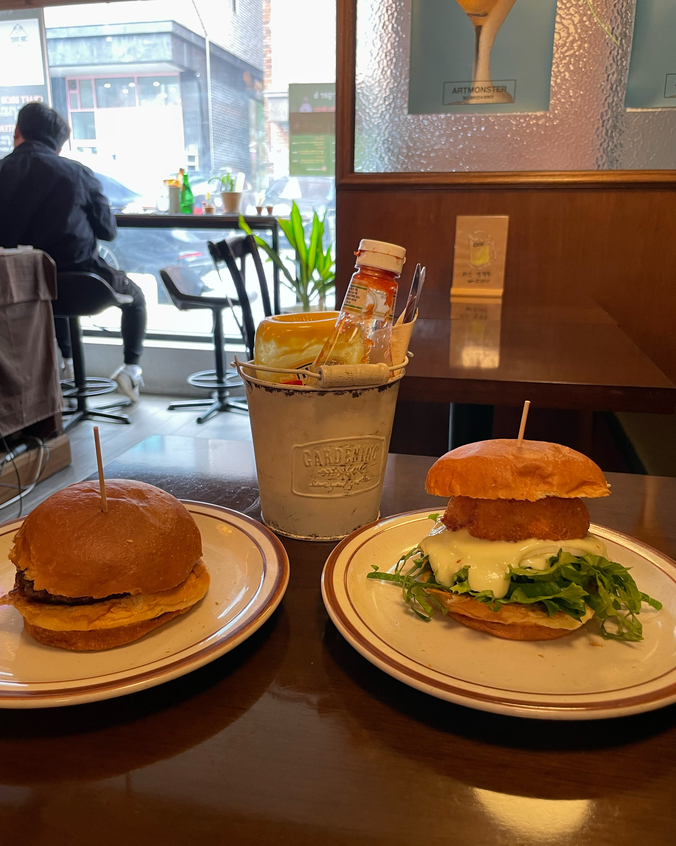 전에 새우버거 맛있게 먹어서 또 먹으러 왔습니당 - 불당동 맛집 버거비 신불당점