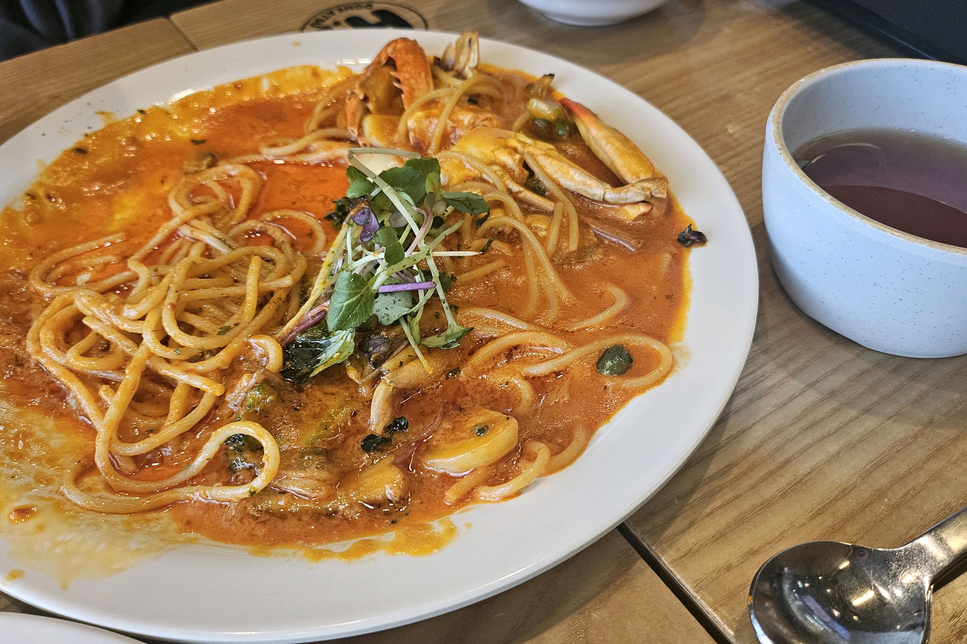 오늘아이들과 가족모임을 다녀왔는데 너무 양도 많고 맛있고 좋았어요~~ 맛있어서 먹다가 사진