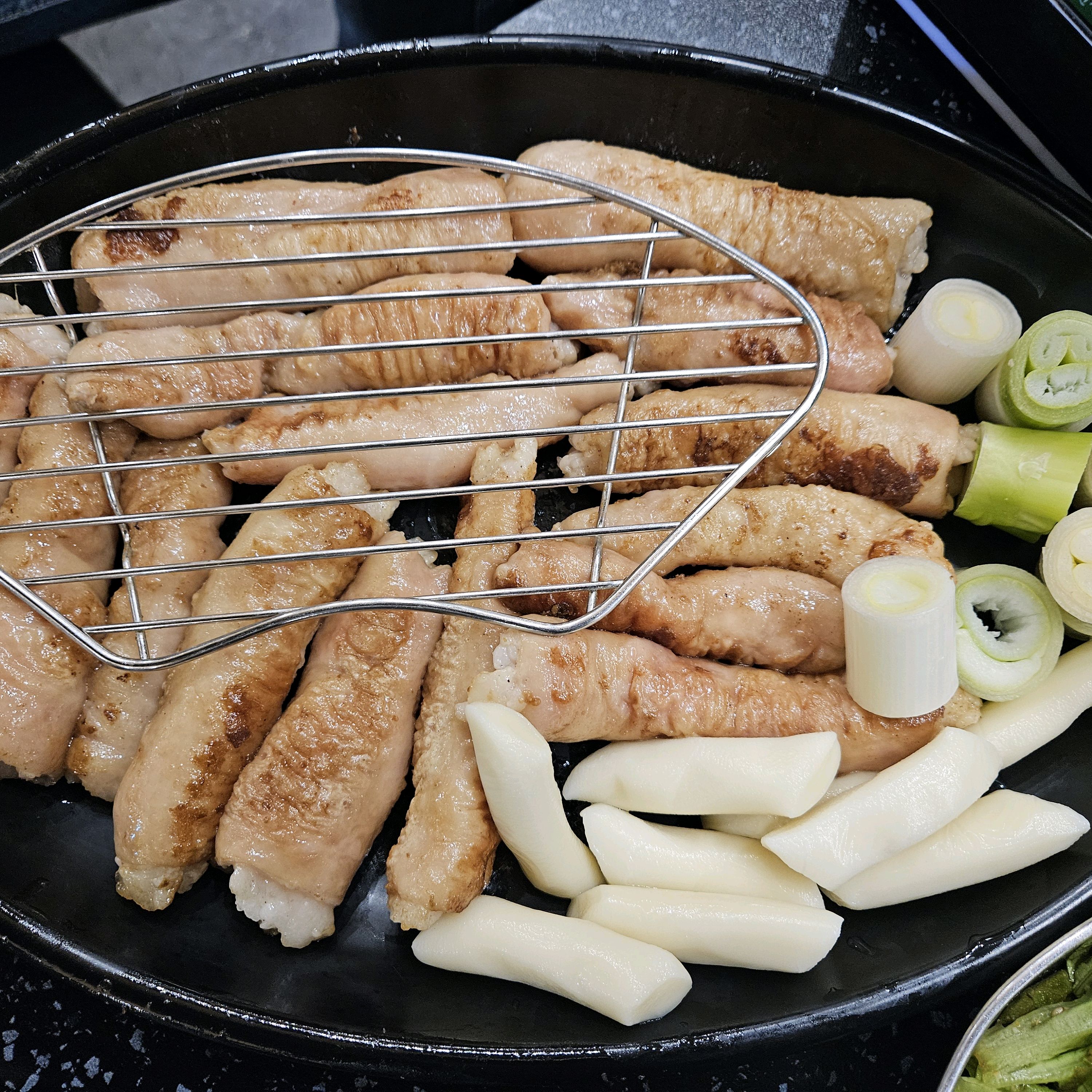 제가 곱창 막창을 냄새나서 잘 못먹는데 진짜 이집은 냄새 안나고 정말 맛있습니다 최고 다들