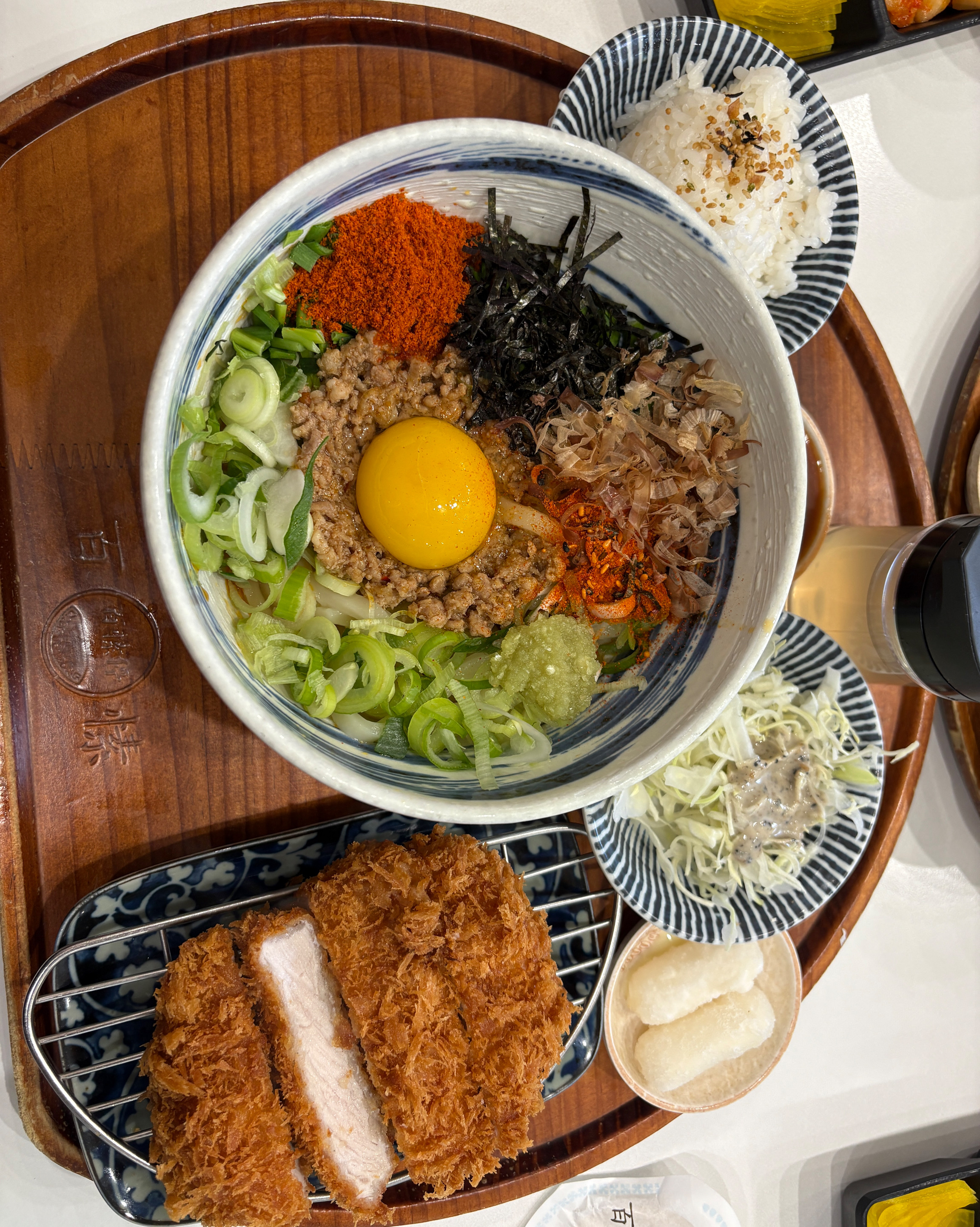 맛있어요 등심이 부드럽고 두꺼워 식감도 좋아요 매장이 깔끔해서 좋아요 - 인천 맛집 백소정 검단사거리역점