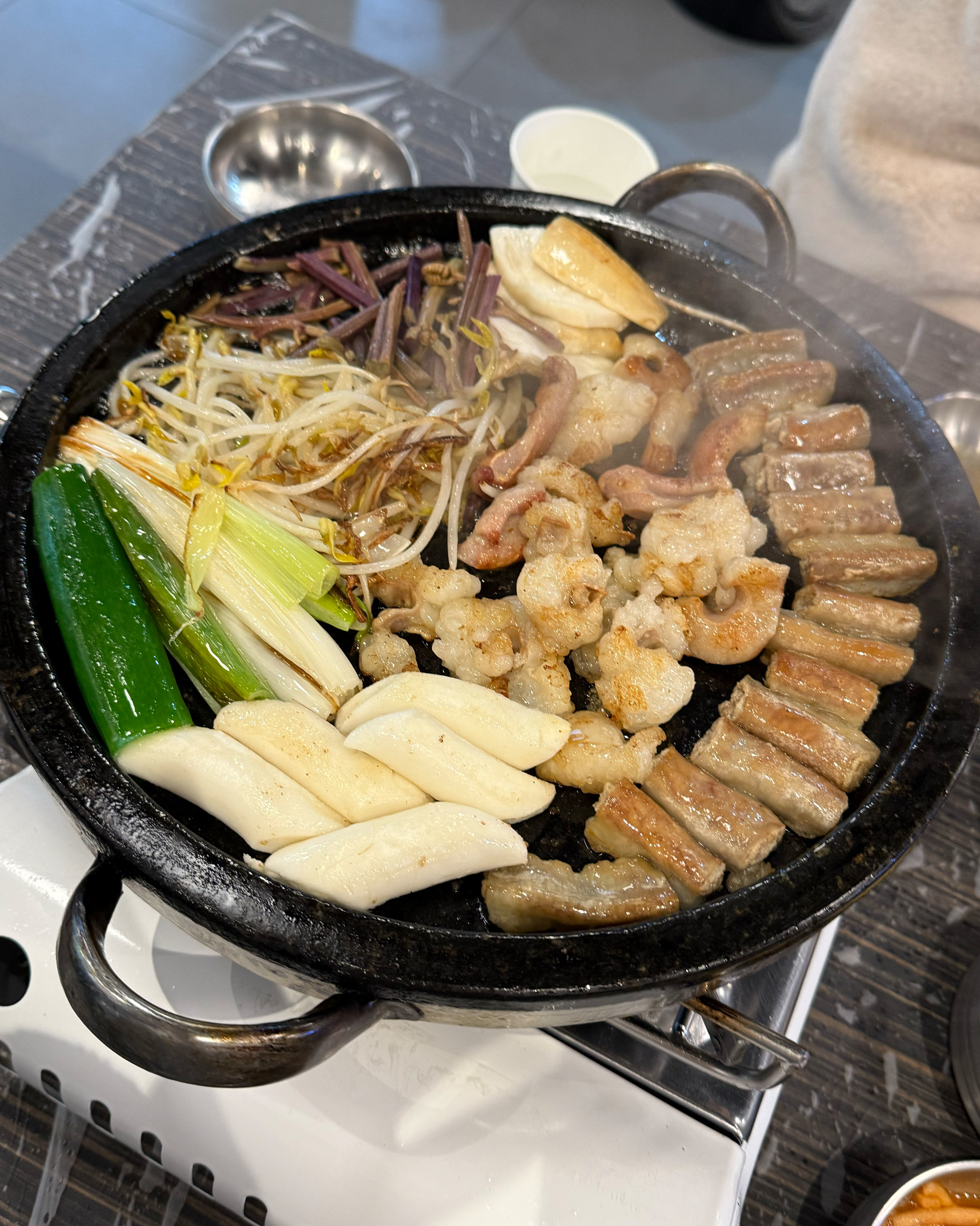 구성도 좋고 직접 구워주셔서 너무 좋내요!! - 불당동 맛집 소앤곱