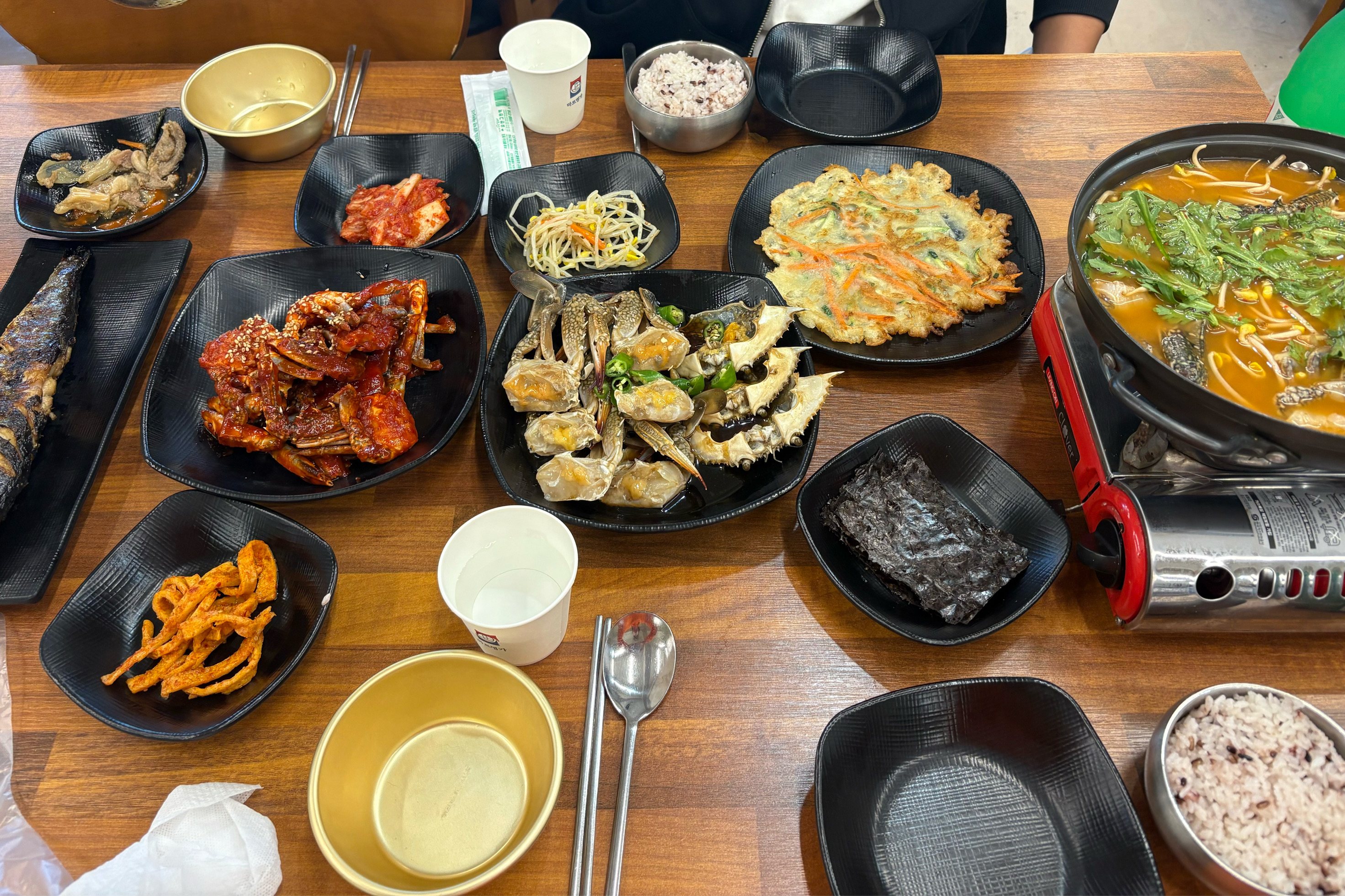 남자친구랑 계양구 게장맛집 찾아보다가 방문한곳인데 무한리필인점이 무엇보다 좋고 맛도 너무