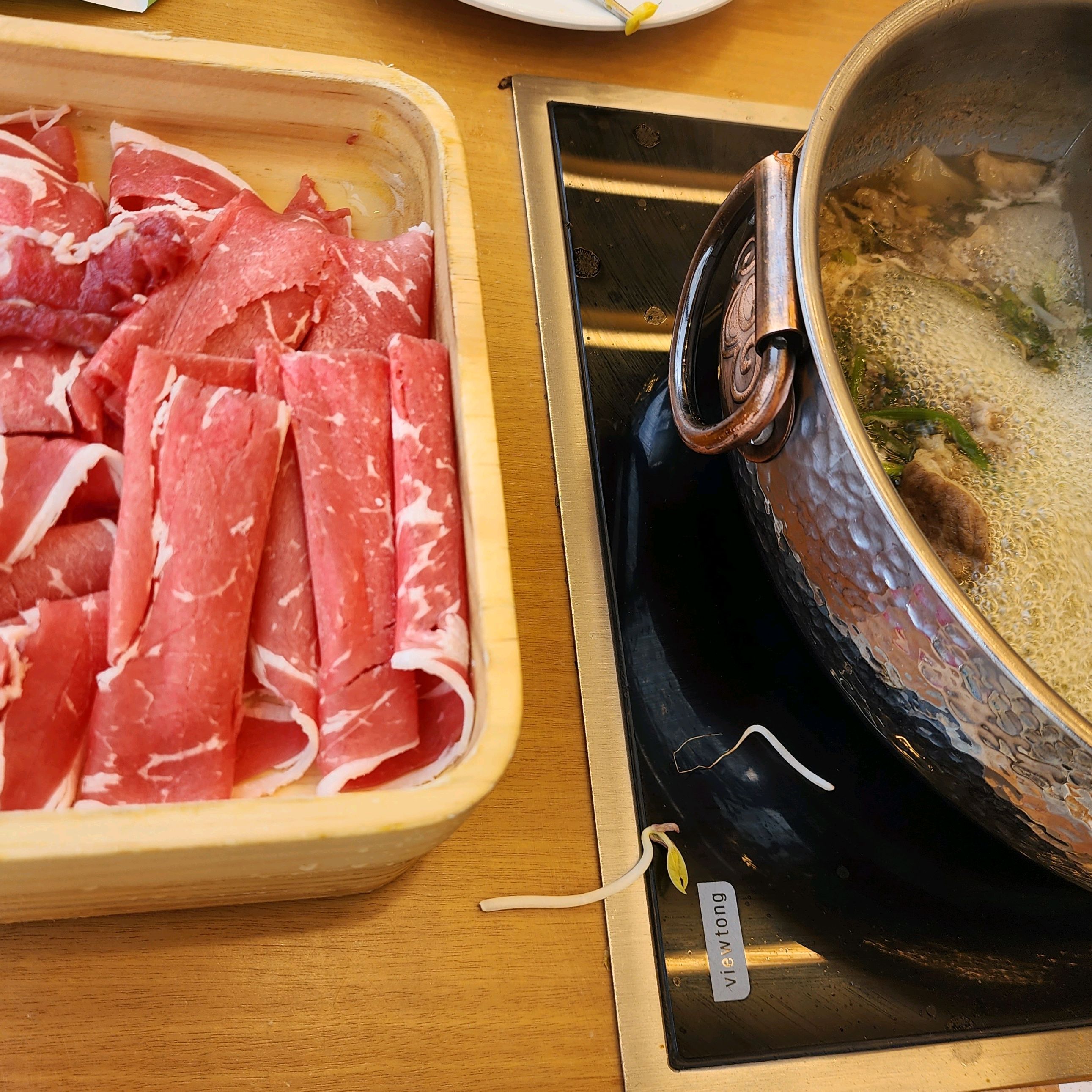 넓어서 쾌적해요~ - 향남 맛집 샤브올데이 화성향남점