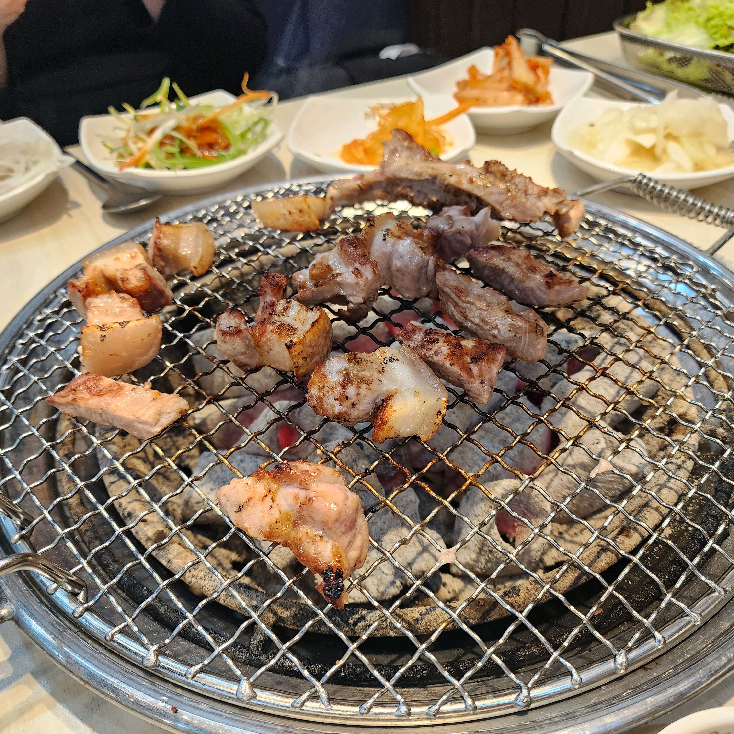 고기가 많이 다양해져서 - 신도림 맛집 명륜진사갈비 서울도림점