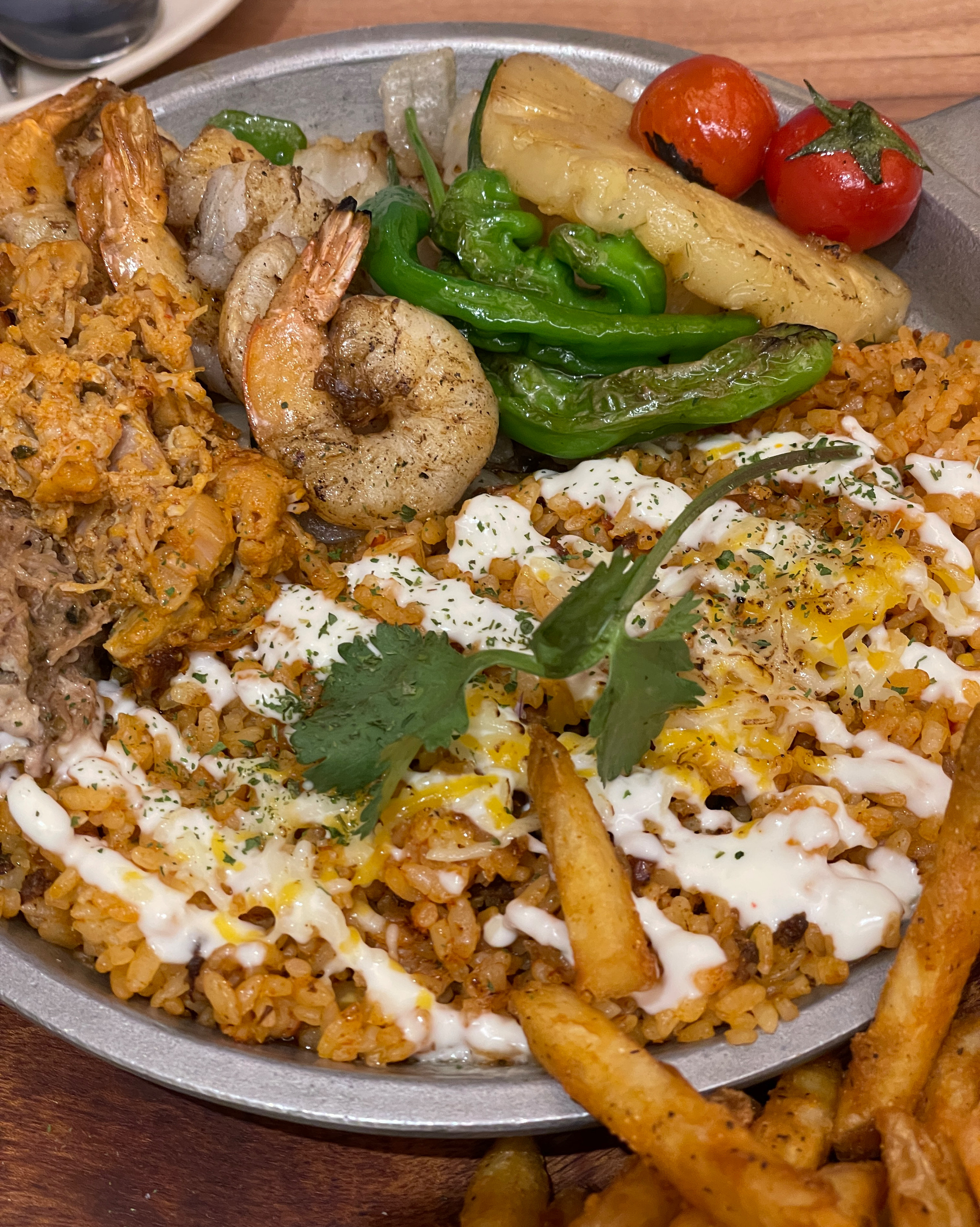타코가 먹고싶어서 방문했는데 너무 맛있게 잘 먹고 갑니다! ㅎㅎ 압구정 도산공원점이 유독