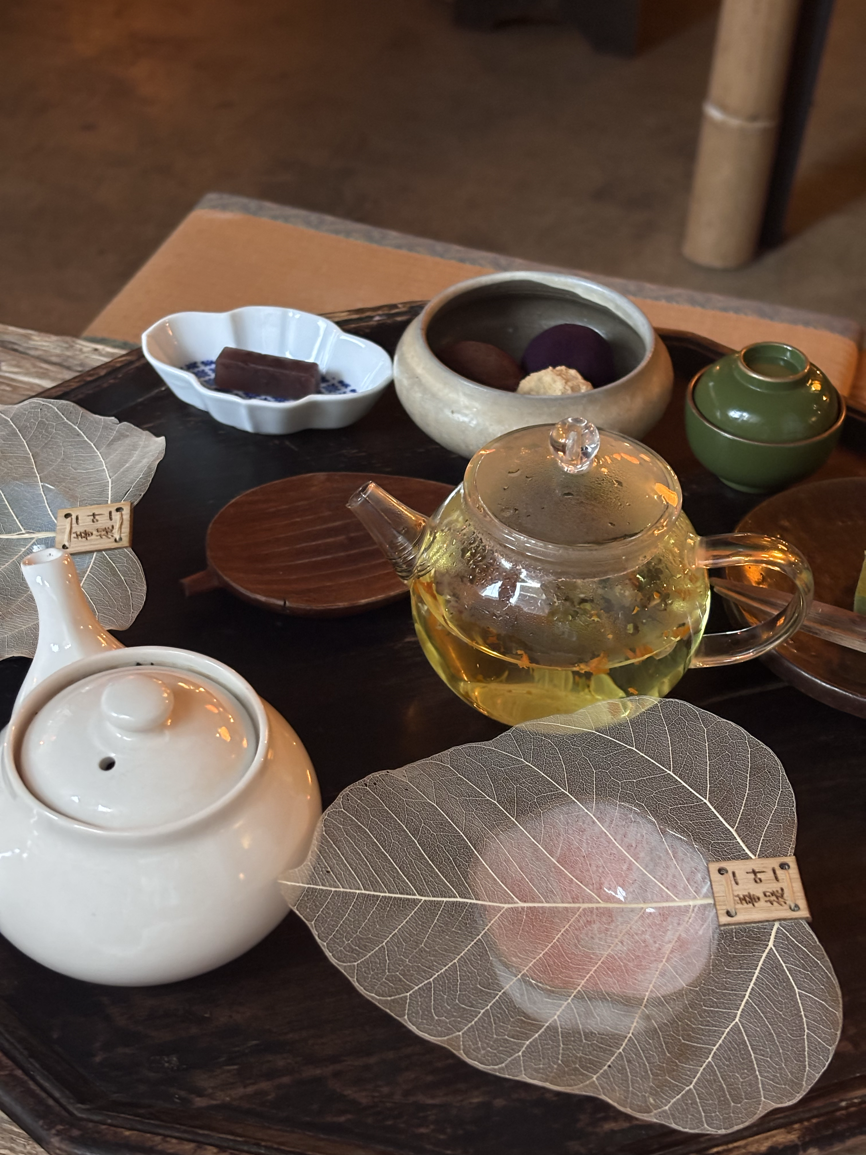 음악소리가 조용한 음악이었는데도 너무 커서 좀 시끄럽게 느껴졌어요 - 망원동 맛집 티노마드