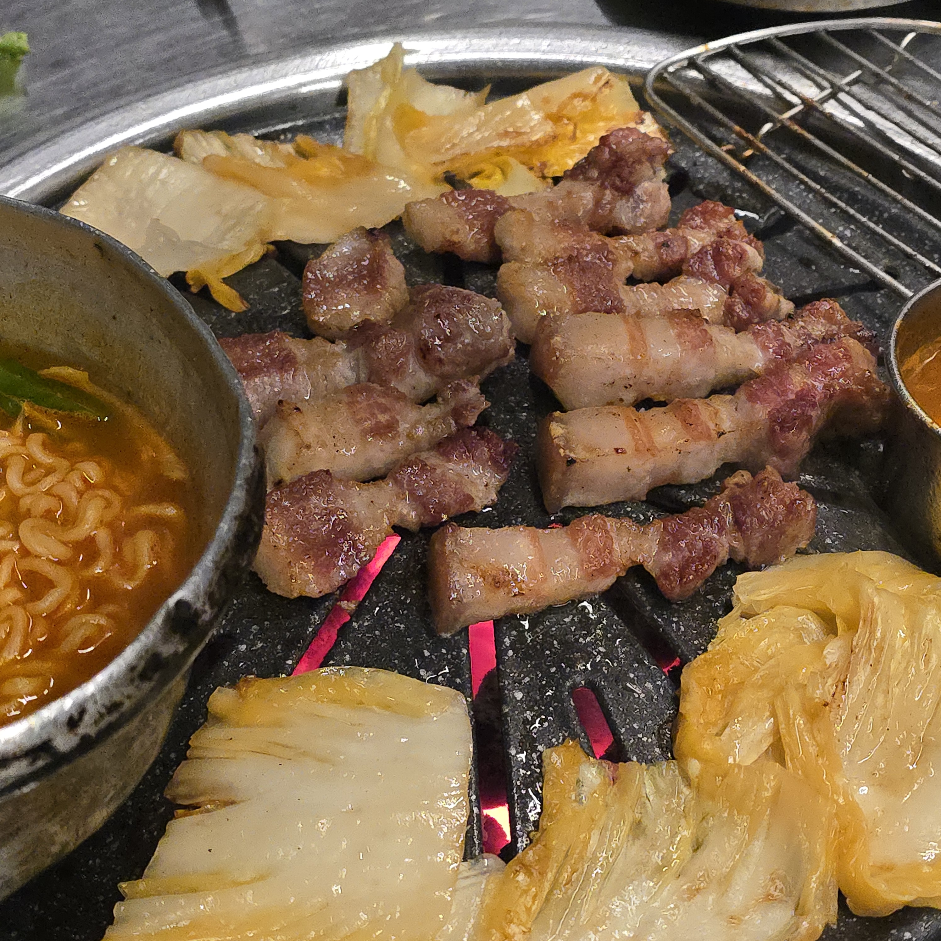 연휴를 맞아 제주도에 놀러왔는데.. 아무 검색없이 들린 이곳이 제주 찐 맛집일줄이야.. 꿈