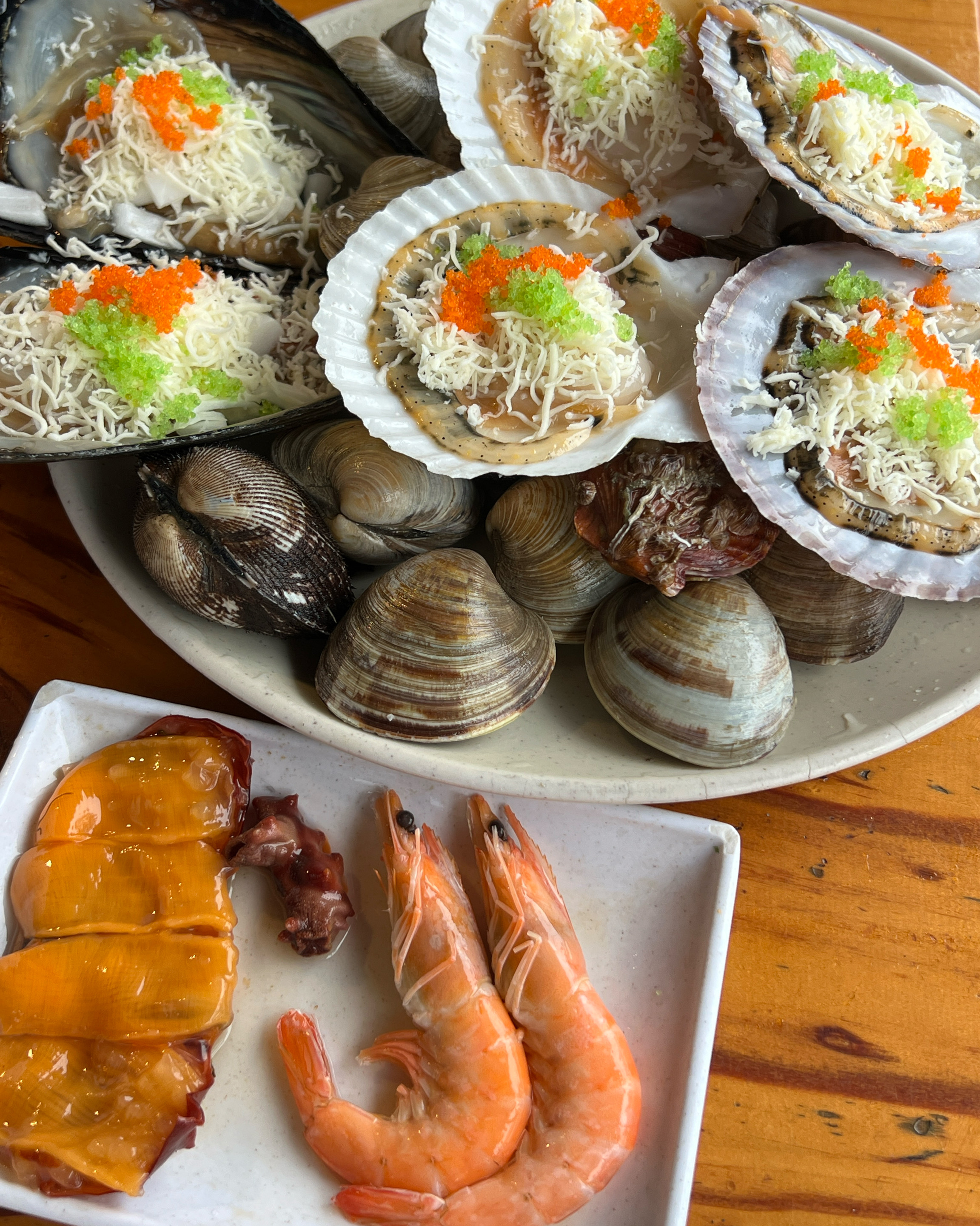2인 커플 세트 먹었는데 진짜 맛있었어용 둘이 엄청 배부르게 먹기 딱이에용!!!!😎 잘 먹