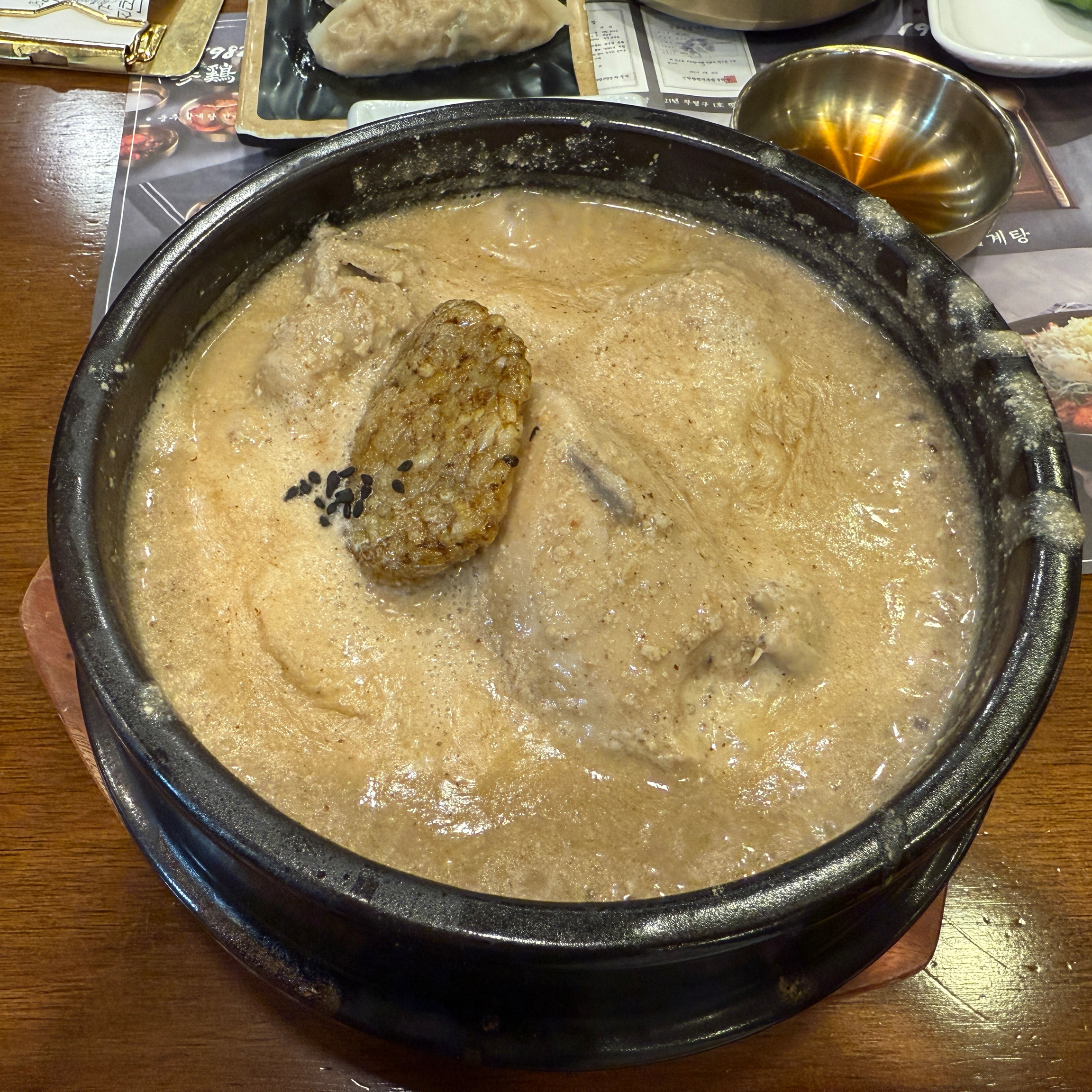 너무 맛 있고, 가게 짱 크고, 위생도 최상입니다! 이 동네 살지는 않지만 친구 때문에 오