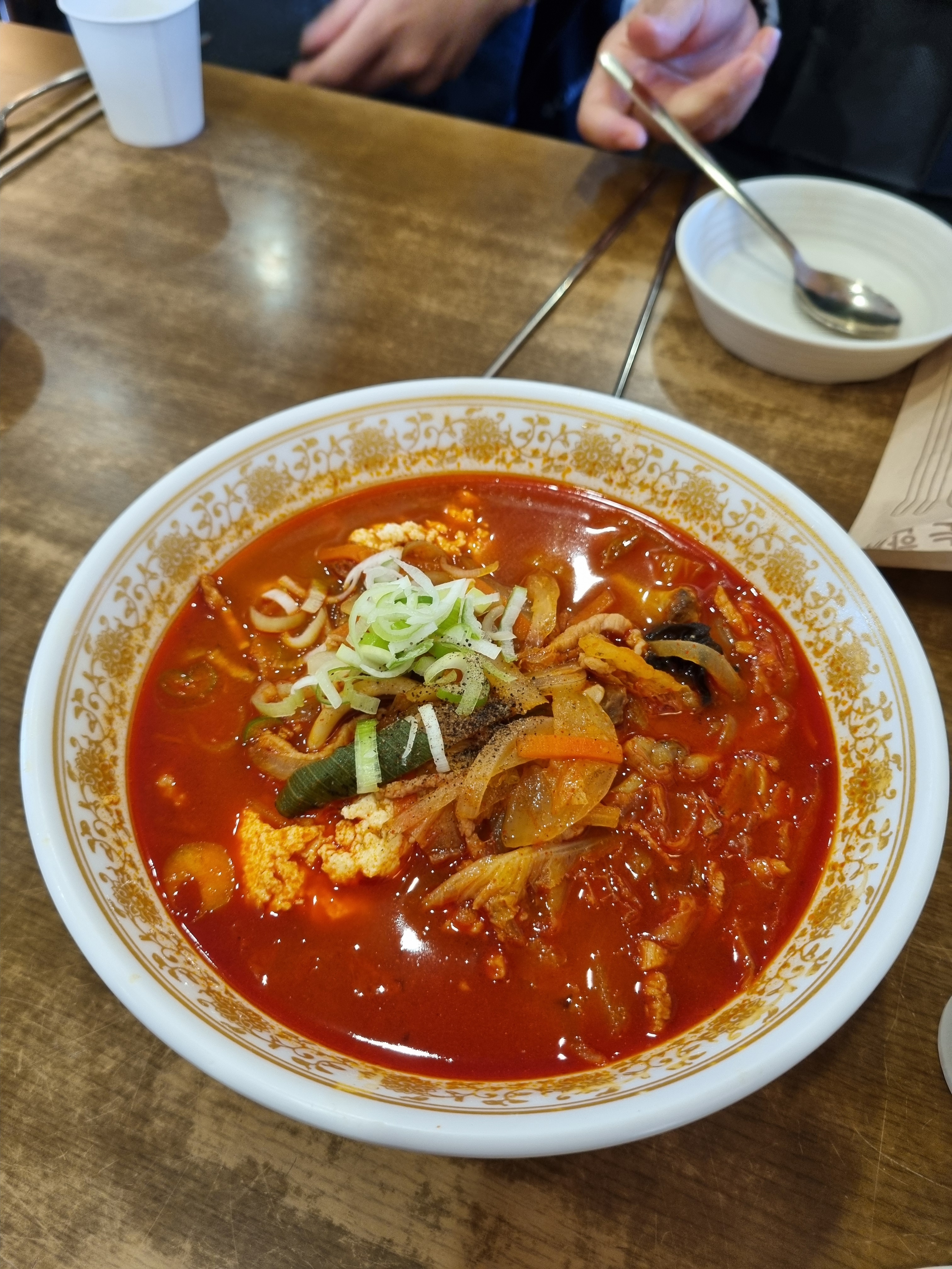 강릉에 순두부 짬뽕이 맛있다고 해서 방문했습니다! - 경포대 맛집 강릉 하월당 초당짬뽕순두부