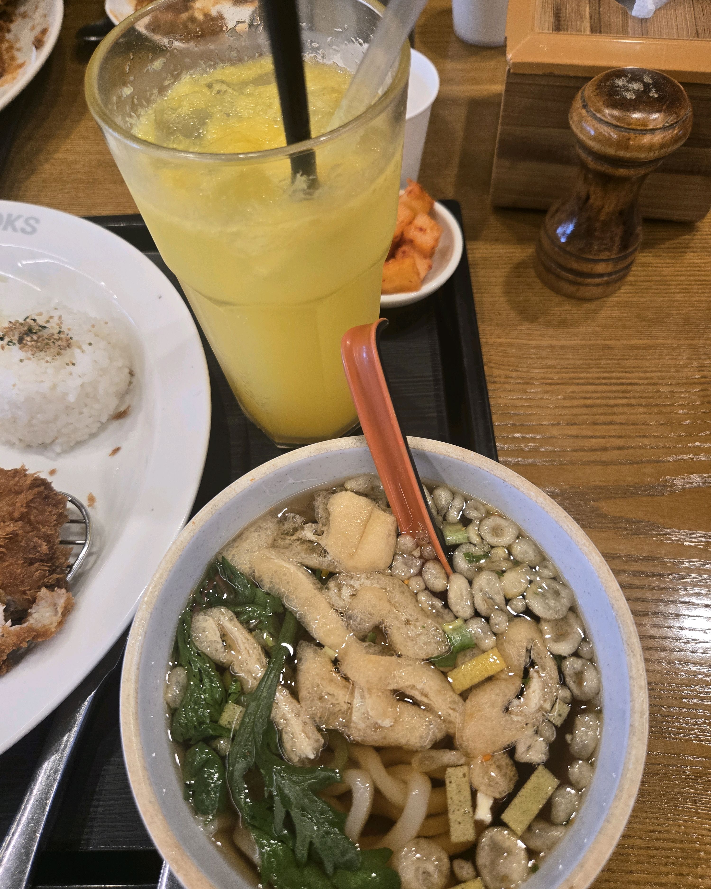 아이와 식사하기 좋아요 - 서산 호수공원 맛집 홍익돈까스 서산점