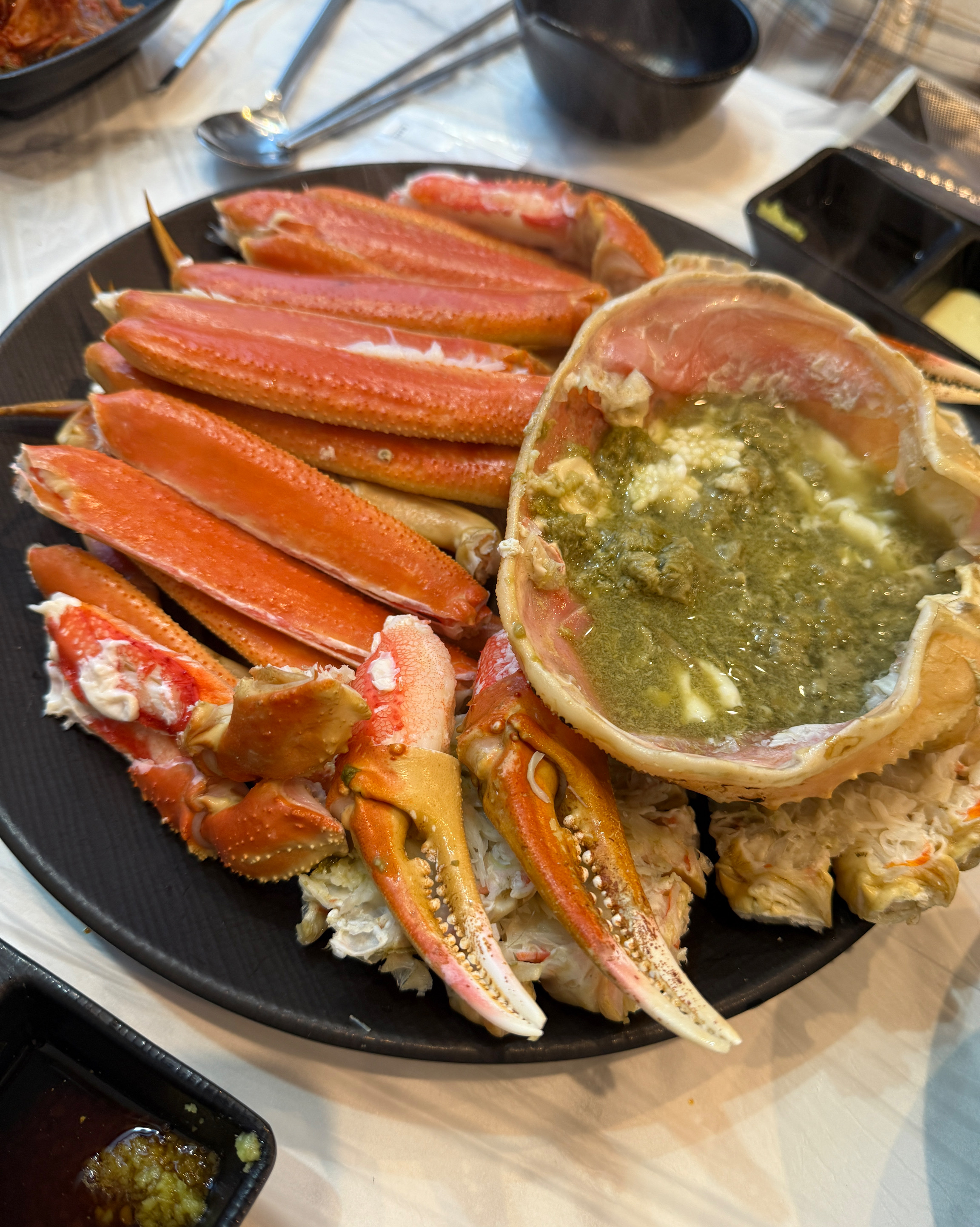처음 방문했는데 양도 많구 깔끔하구 반찬도 다 맛있어요!! 그리고 직원분들도 넘 친절하시네