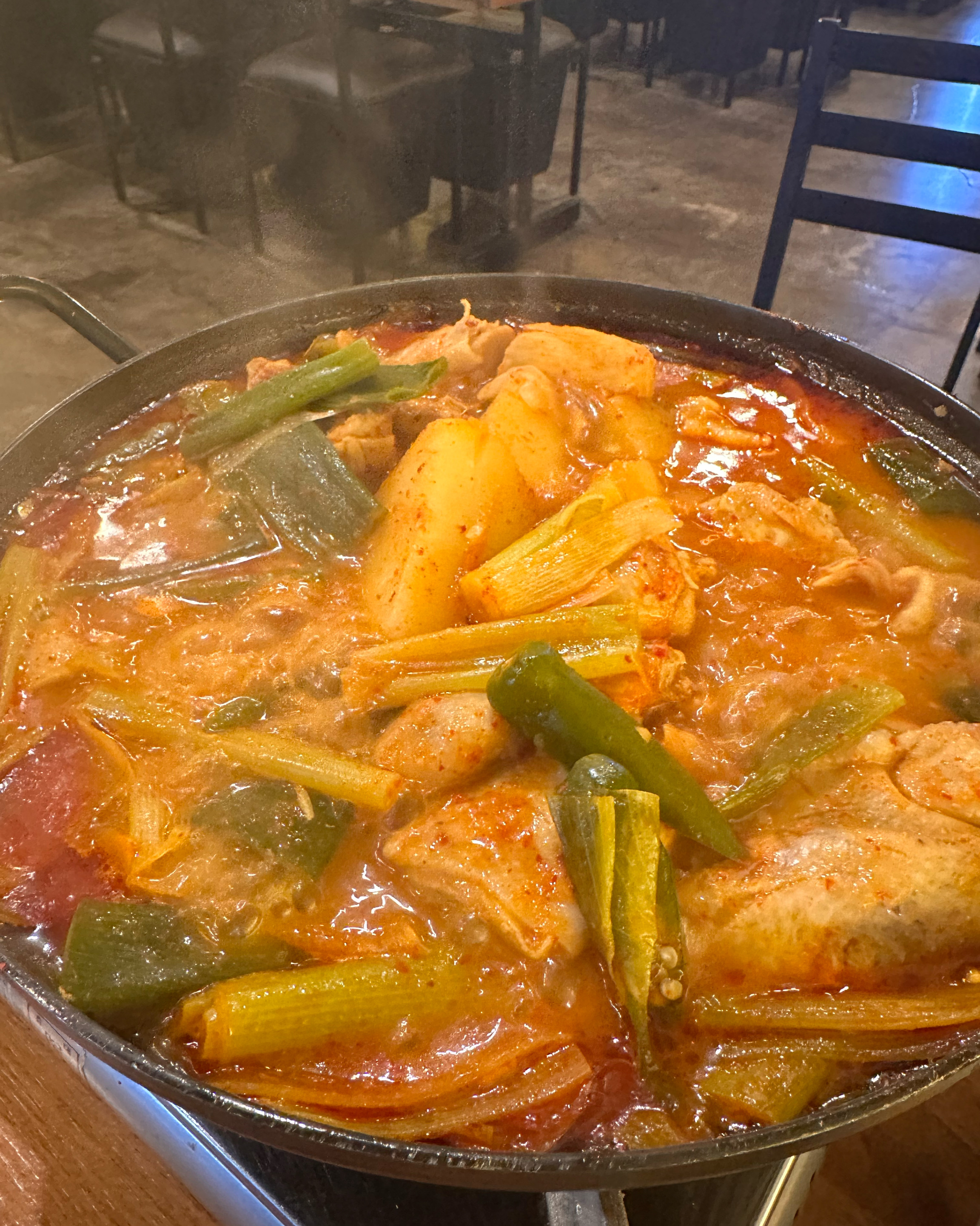 정말 올때마다 개 존마탱 - 불당동 맛집 풍년닭도리탕 천안점