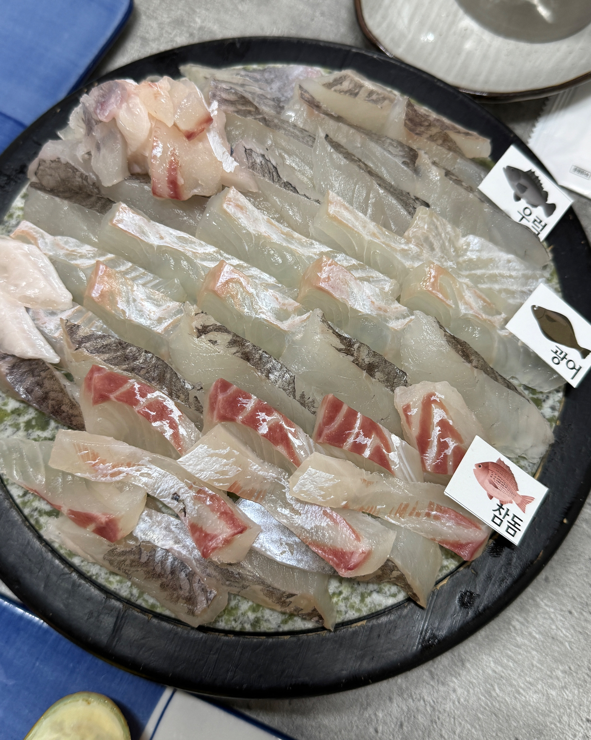 1인 3만원 회코스에 음식이 계속계속 나와요ㅎㅎㅎ - 대구 맛집 회신물회