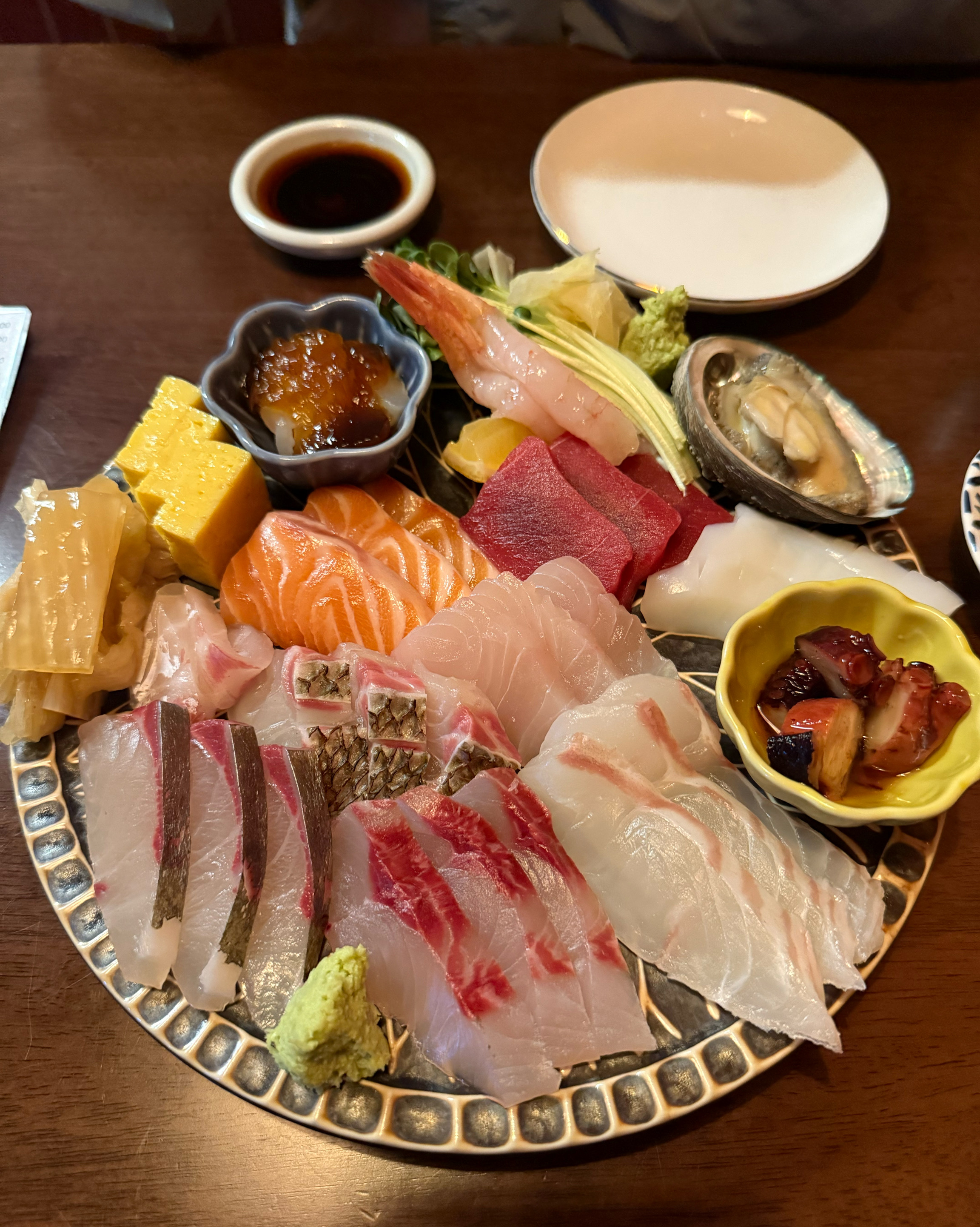 사시미 너무너무너무 맛있어요! 단새키모도 또 먹고싶어요ㅠㅠ 직원분도 친절하시고 재방문할거에