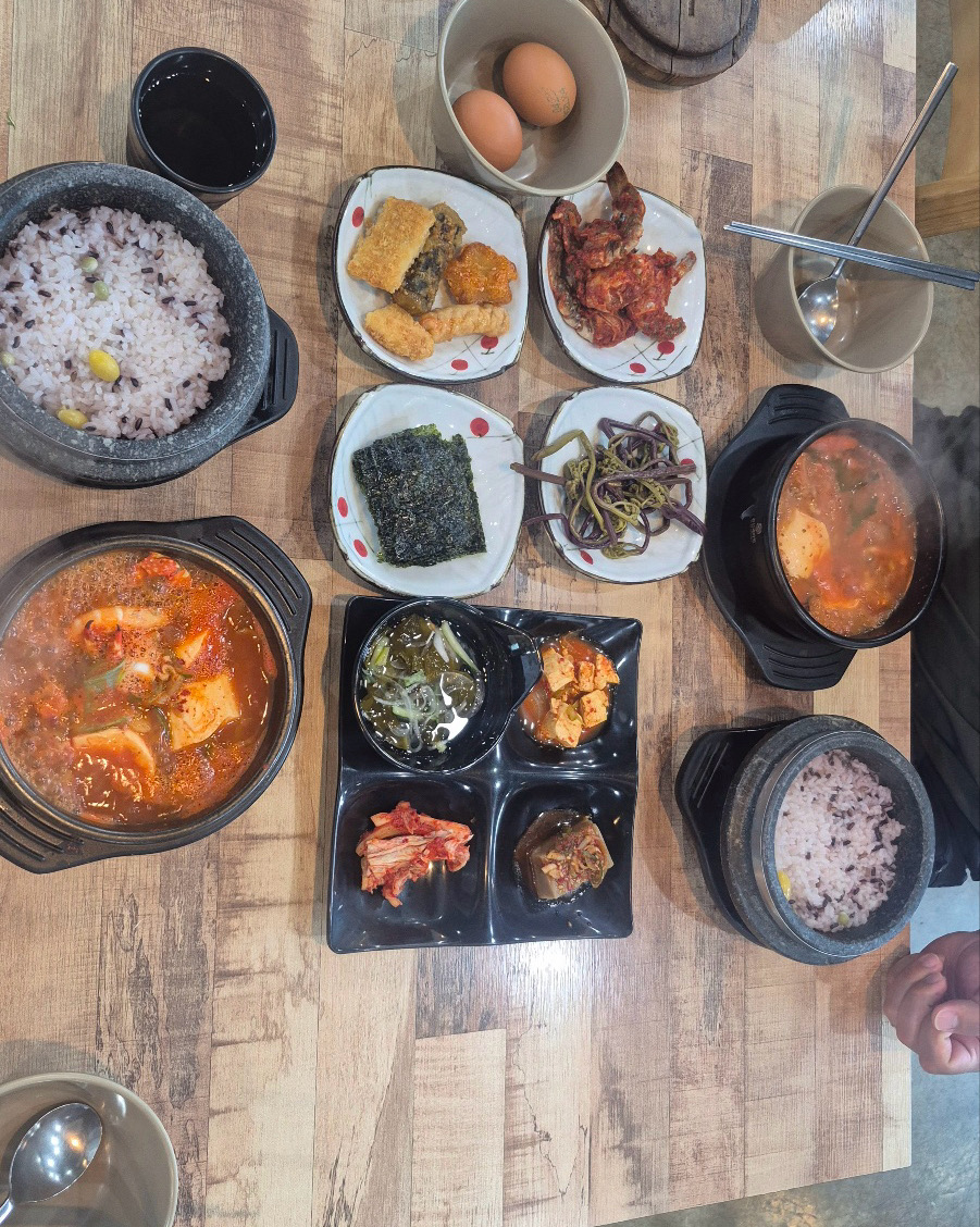 사람들 북적북적 - 제주 맛집 일품순두부 하귀점